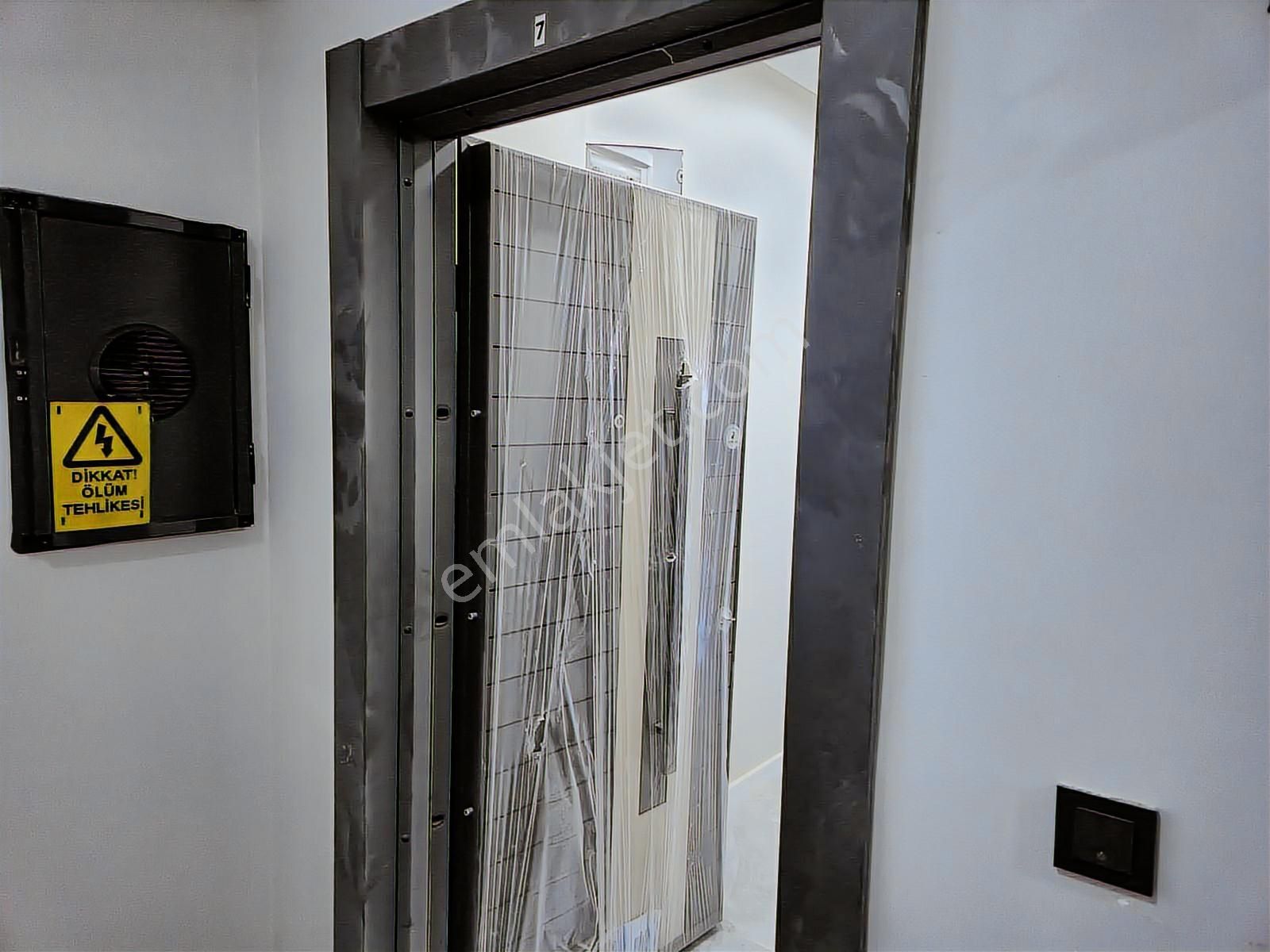 Realty World'dan Arifiye Fatih'te 90m2 2 Banyolu Boş Sıfır 2+1 - Görsel 13