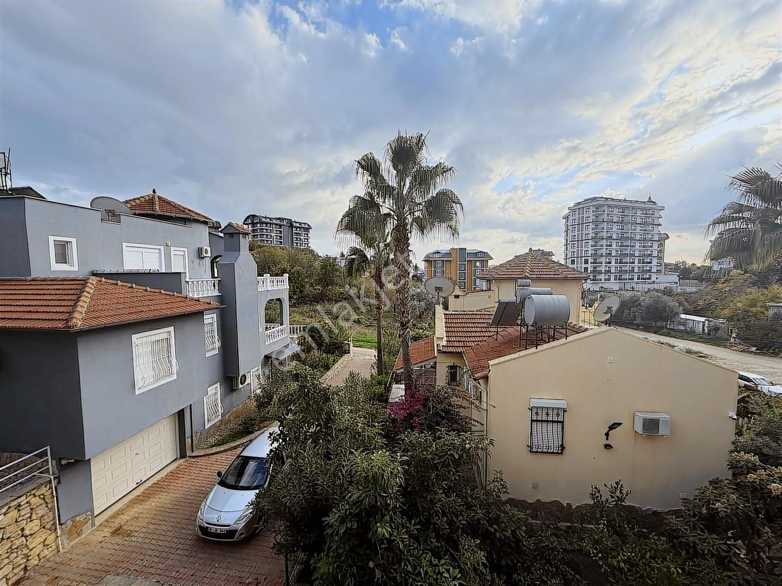 Alanya Avsallar'da Eşyalı Satılık 2+1 Geniş Ferah Daire - Görsel 4