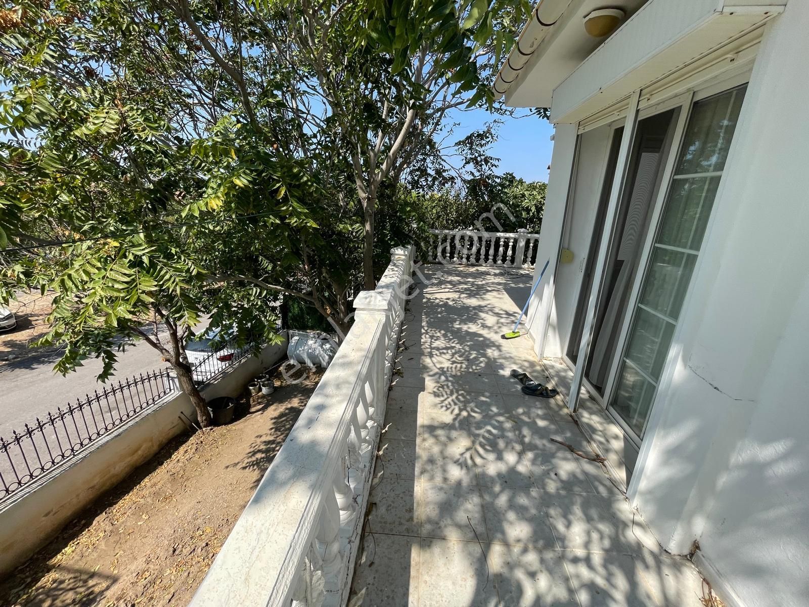 Turyap Alaçatı Sakızlarda Satılık Köşe Konumlu Villa - Görsel 32