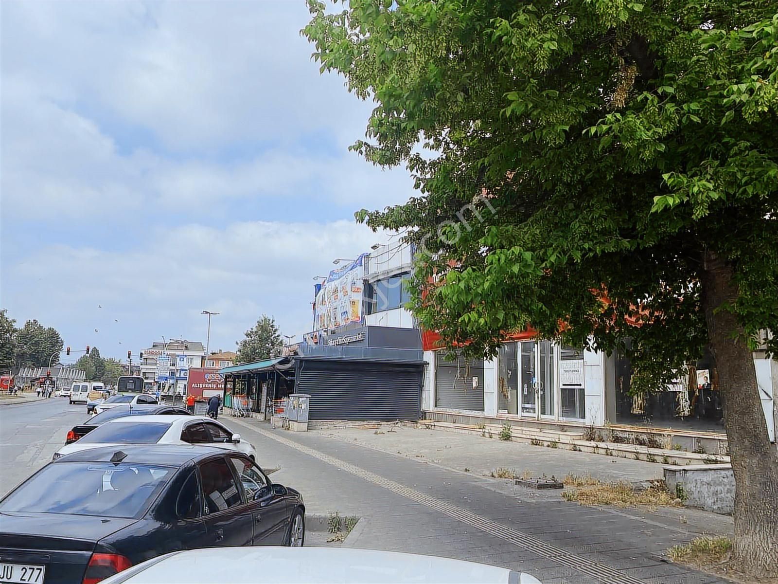 Adapazarının Kalbinde Katlıpazar Ve Orta Garaj Yanı 445m2 Ticari - Görsel 19