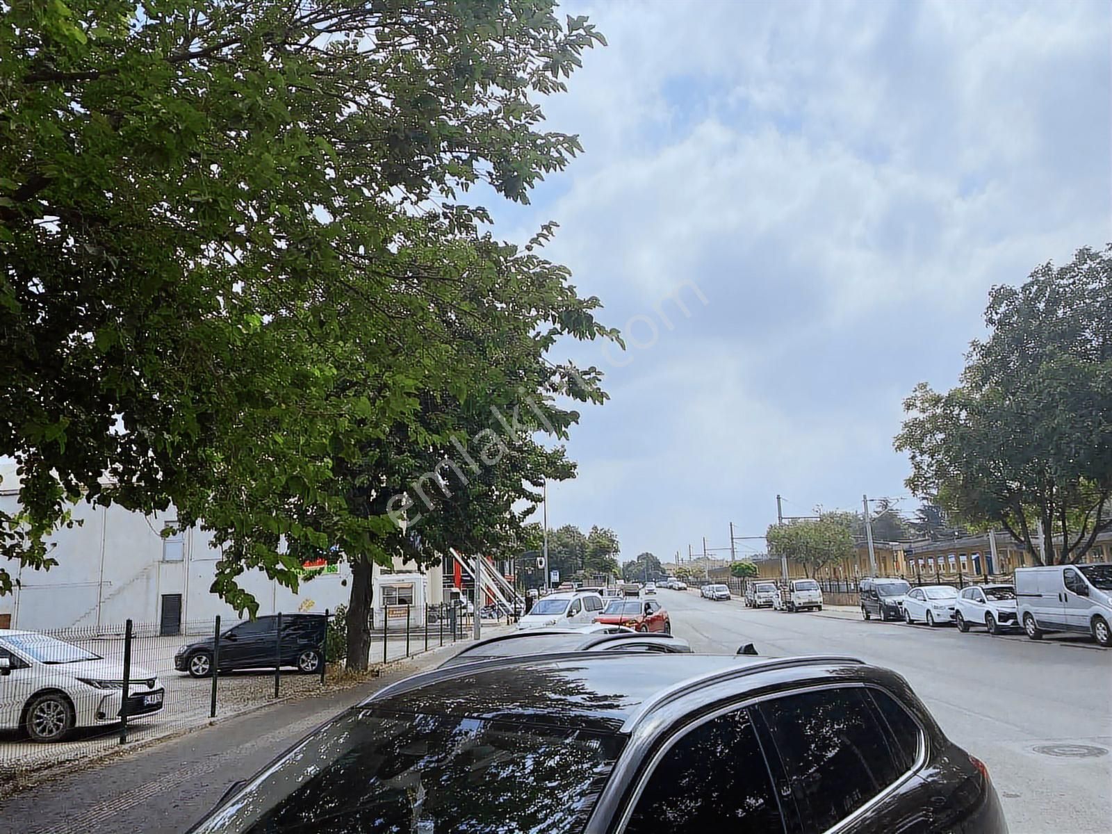 Adapazarının Kalbinde Katlıpazar Ve Orta Garaj Yanı 445m2 Ticari - Görsel 5