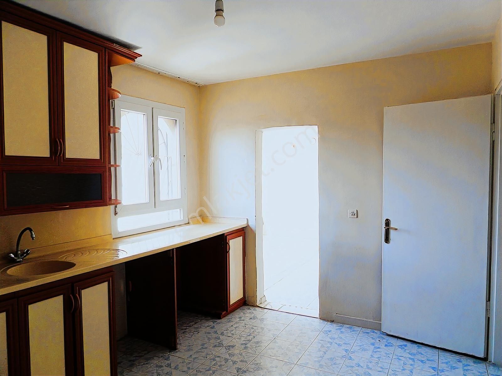 Güneyi Açık Manzaralı Büyük Mutfaklı Süper Konum. - Görsel 31