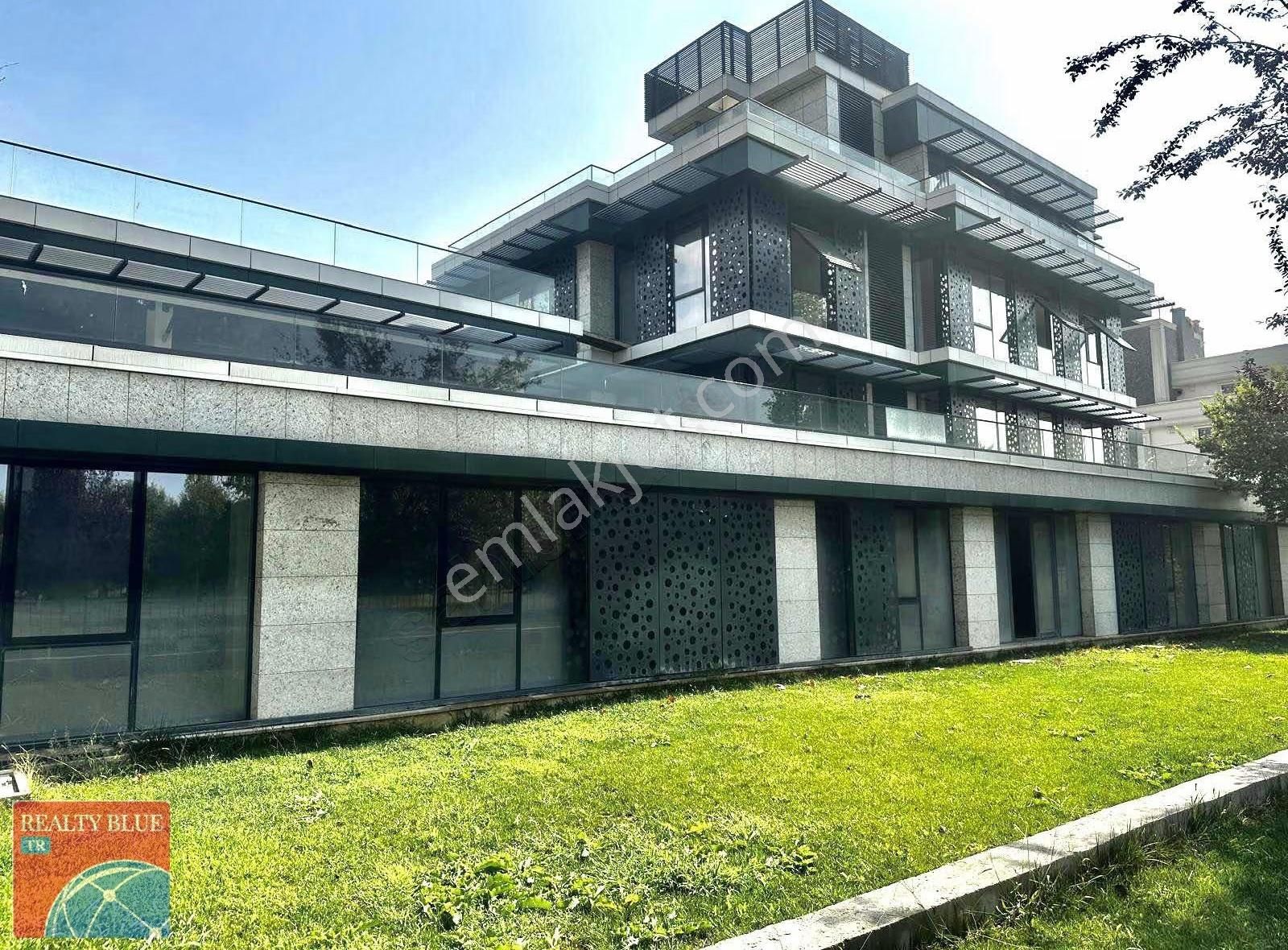 Gül Demirel'den Pendik Sahil'de 2.000m2 Satılık Vizyoner