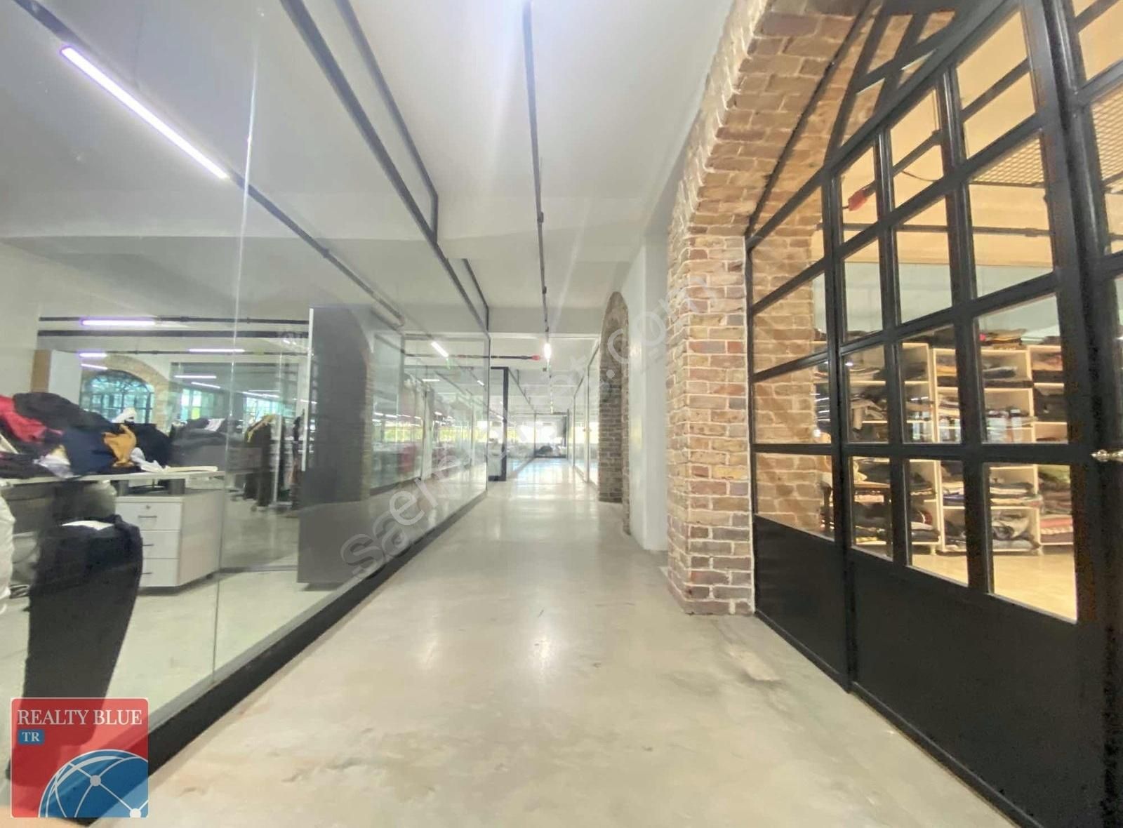 Sancaktepe Prestijli Plaza İçinde Kiralık 2000 M2 Ofis - Görsel 3