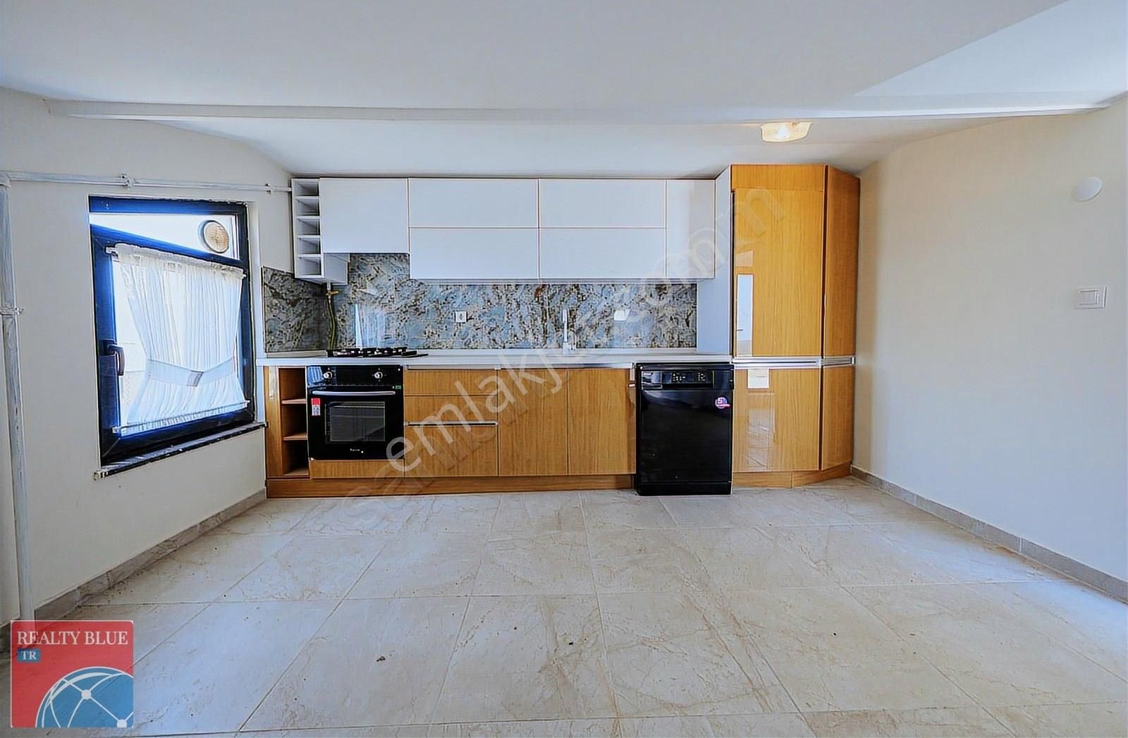 Yalovada Deniz Manzaralı Önü Açık Satılık 5+1 Müstakil Villa - Görsel 17