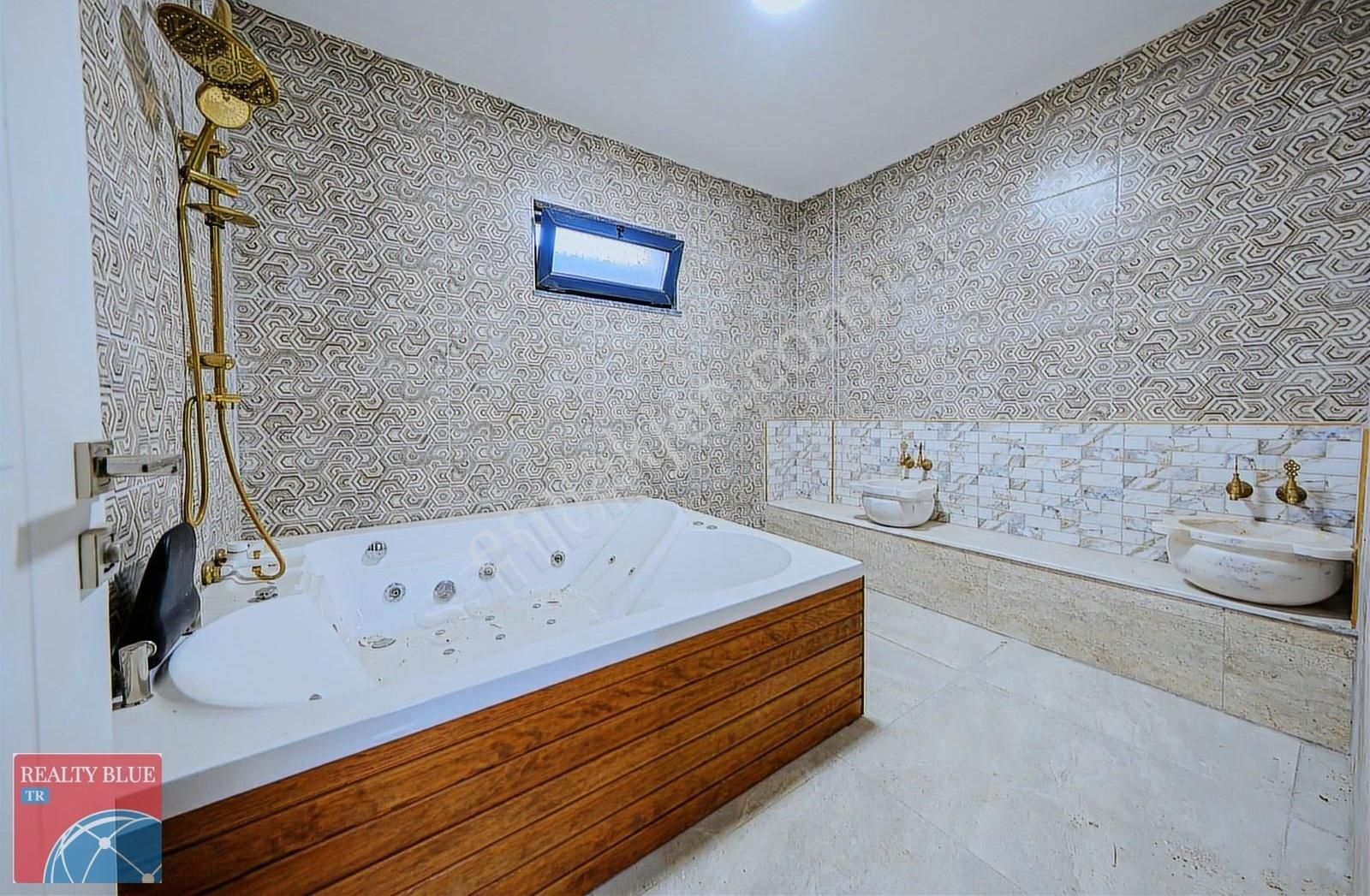 Yalovada Deniz Manzaralı Önü Açık Satılık 5+1 Müstakil Villa - Görsel 31