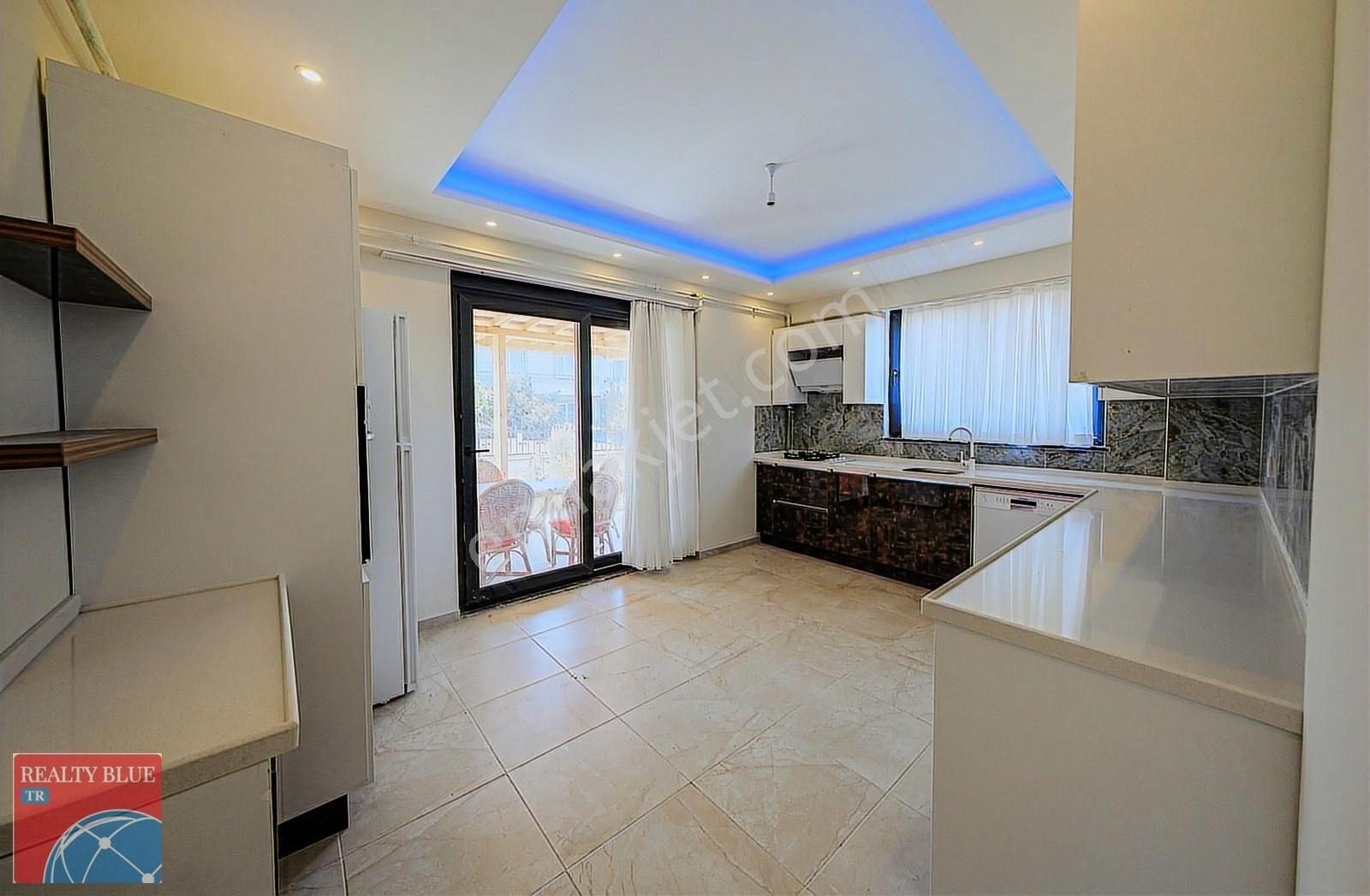 Yalovada Deniz Manzaralı Önü Açık Satılık 5+1 Müstakil Villa - Görsel 10