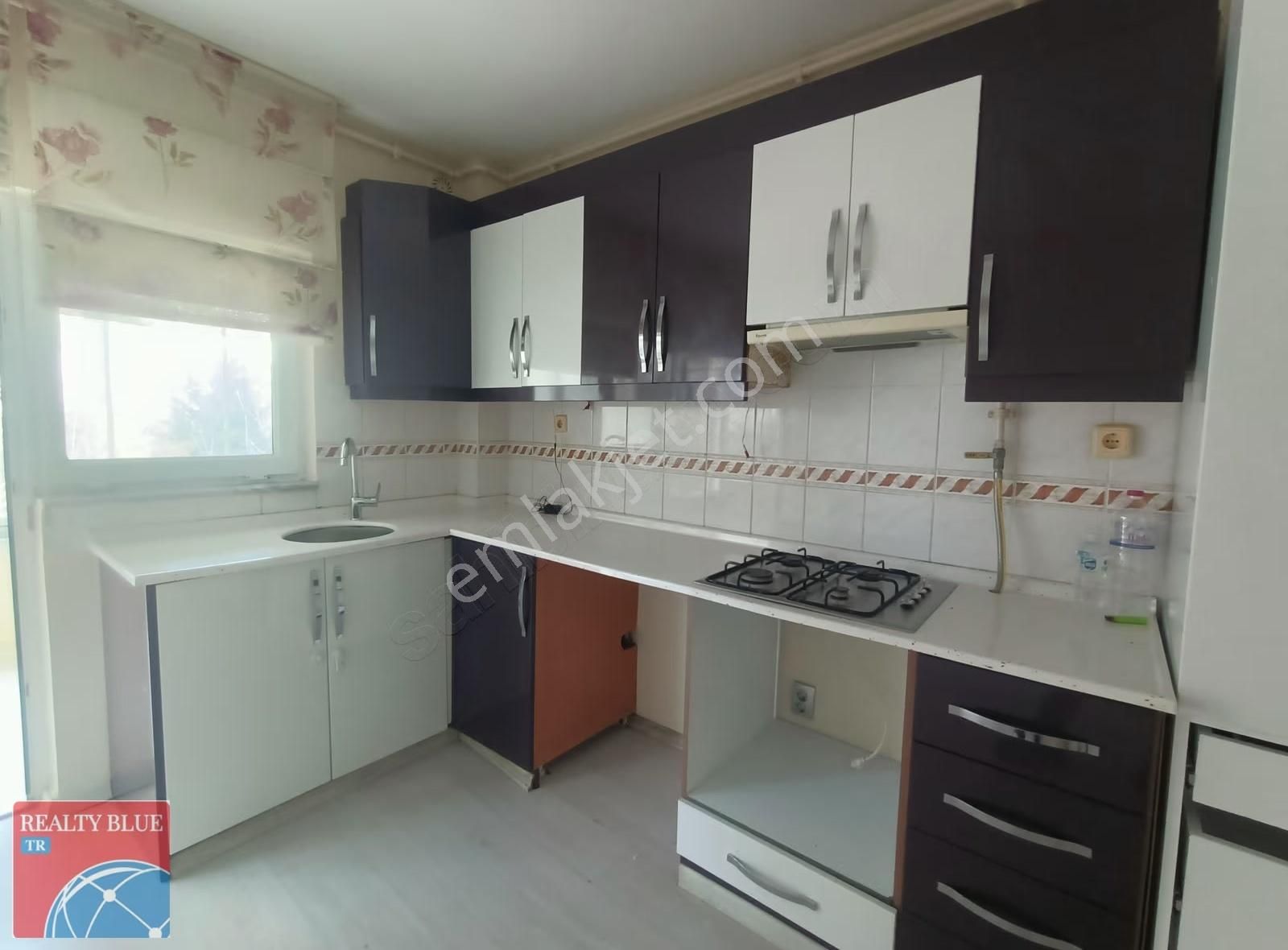 Çamlık Erguvan Sitesi Kiralık 3+1 Daire - Görsel 11