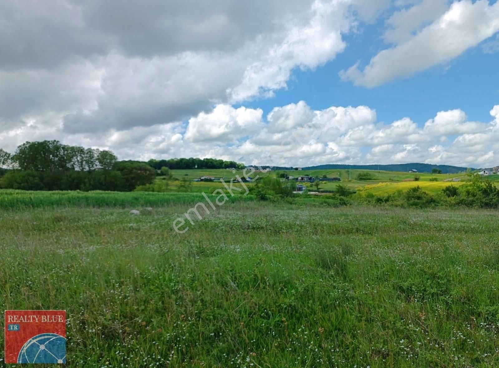 Körfez Kutluca Köyünde Satılık %5 İmarlı Arsa