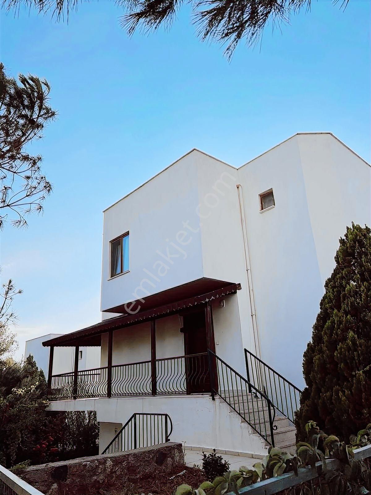 Asos Kocaköy Mevkii Özel Plajlı Tadilatlı 3+1 Tripleks Villa - Görsel 15