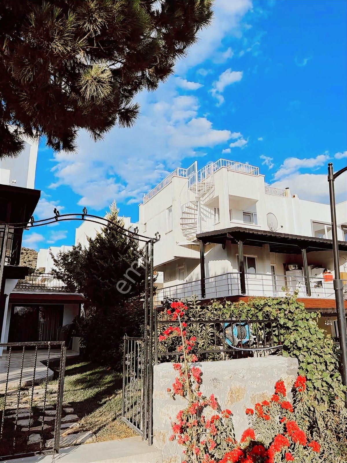 Asos Kocaköy Mevkii Özel Plajlı Tadilatlı 3+1 Tripleks Villa - Görsel 16