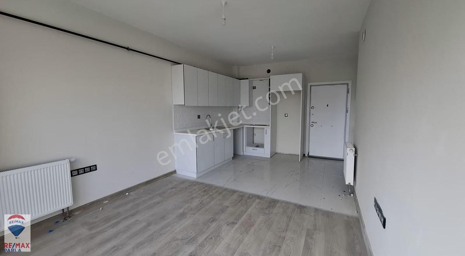 Uğur Kırseven'den | Millet Bahçesi Karşısı Sıfır 1+1 Daire - Görsel 4