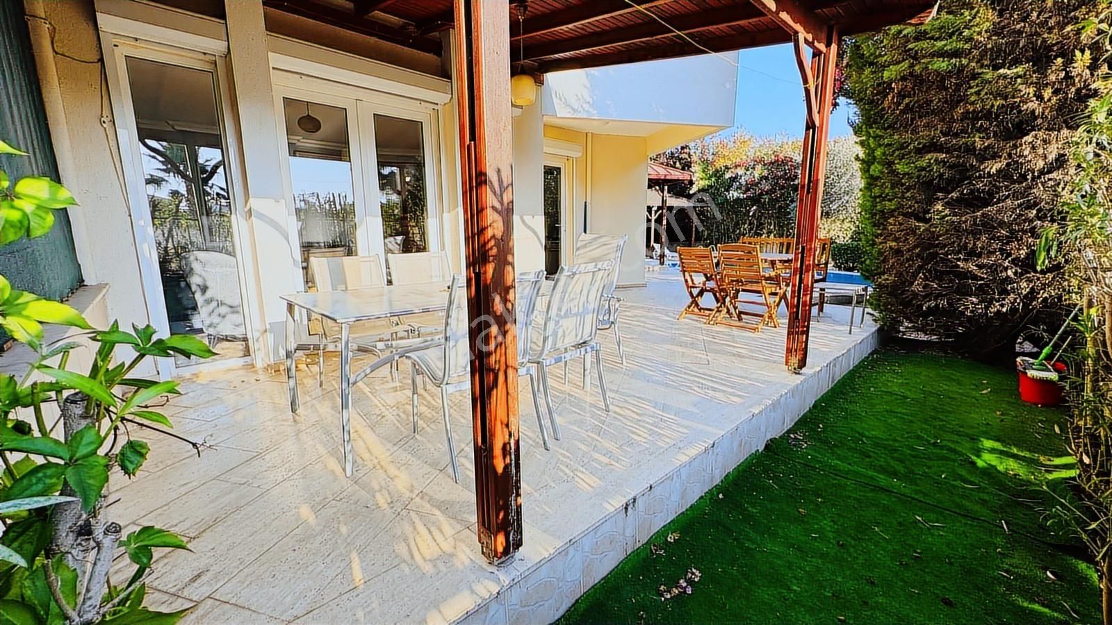 Satılık Özel Havuzlu 3+1 Villa - Görsel 35