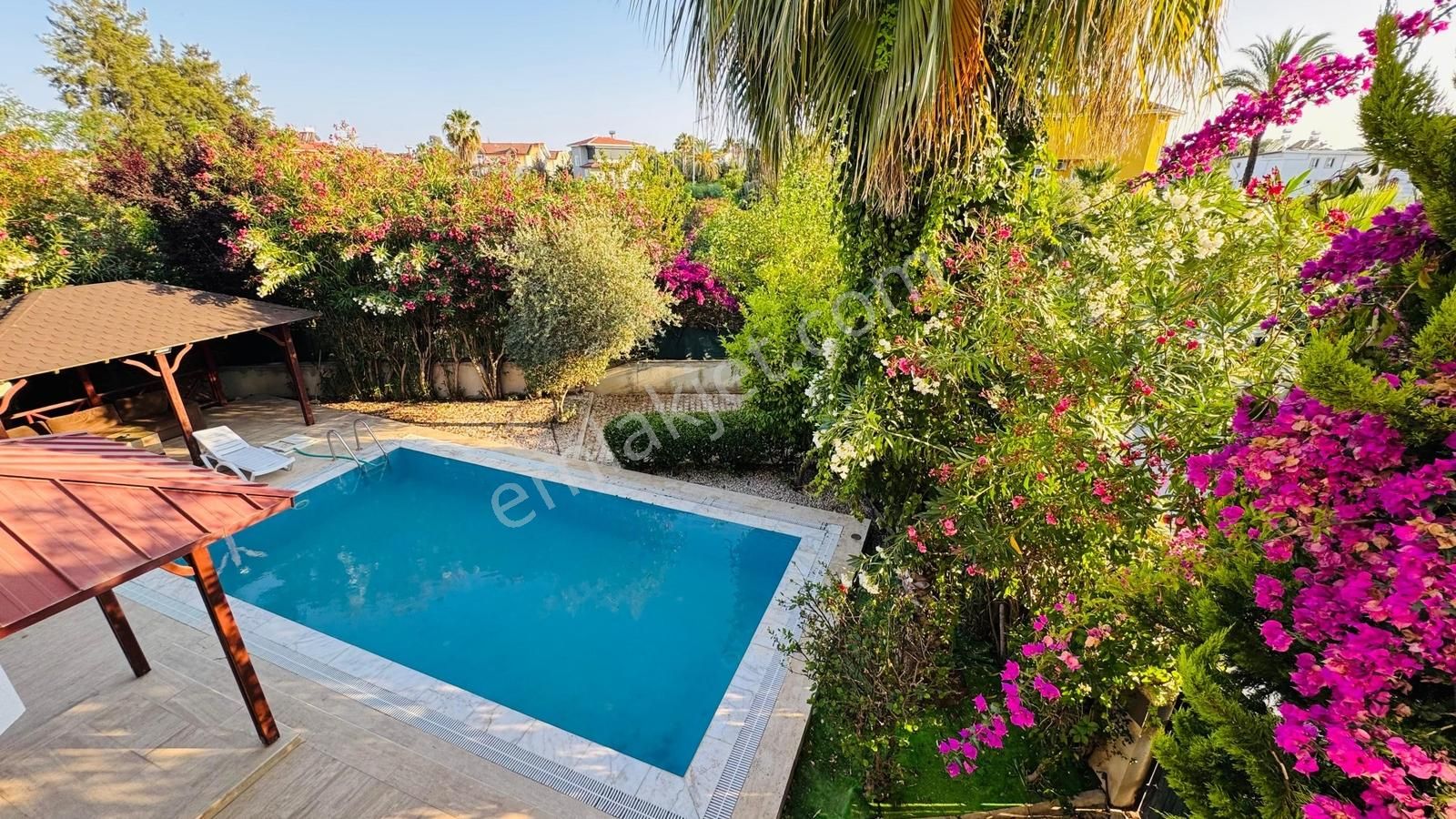 Satılık Özel Havuzlu 3+1 Villa - Görsel 14