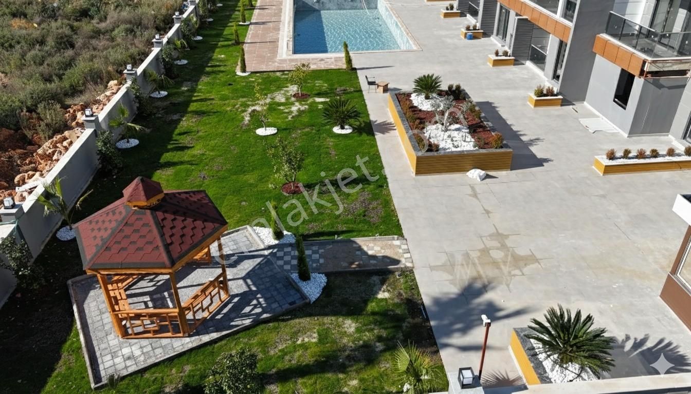 Çankaya Mahallesinde, Kapalı Otoparklı, Y.ısıtmalı 1+1 Daire - Görsel 16