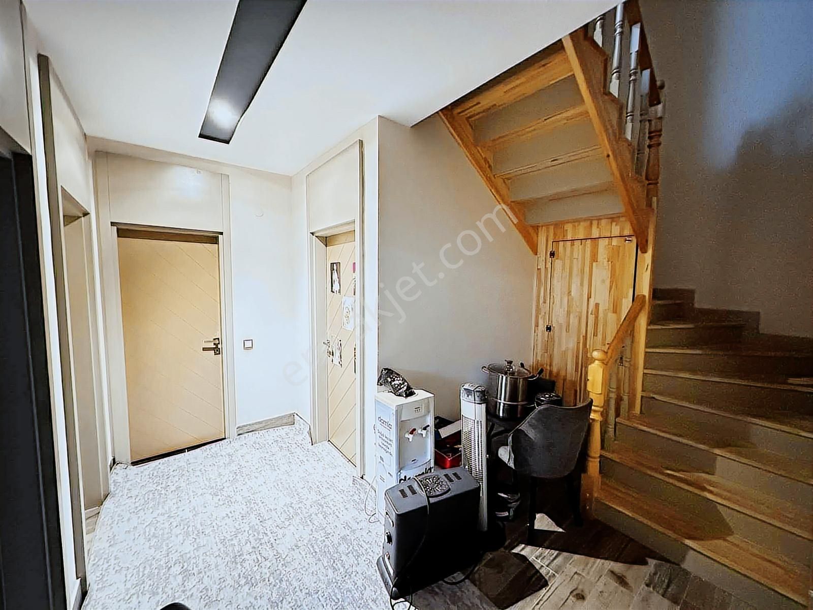 Aydoğmuş'ta Eşyalı Satılık 4+1 Tramvay'a 100m - Görsel 22