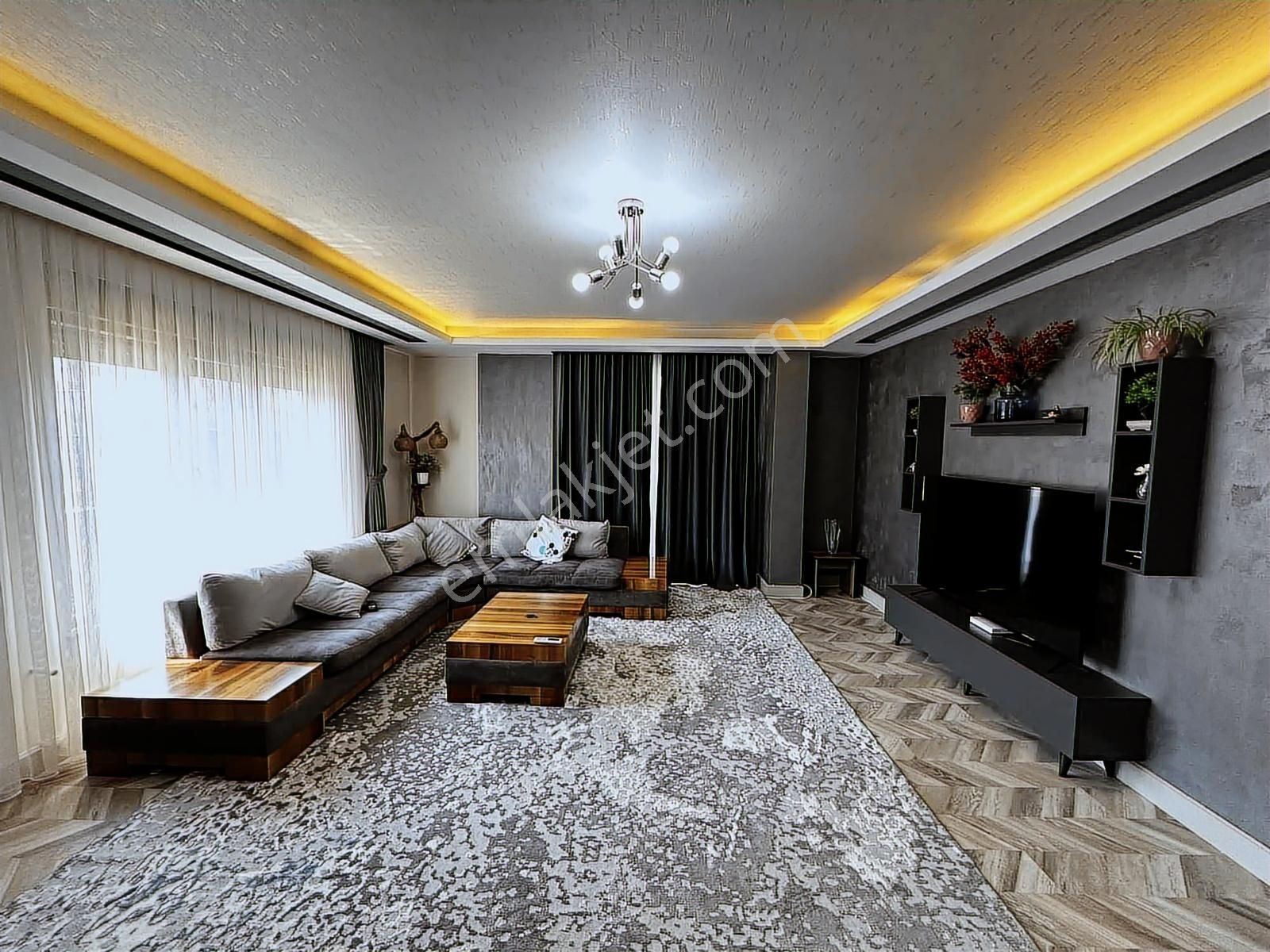 Aydoğmuş'ta Eşyalı Satılık 4+1 Tramvay'a 100m - Görsel 5