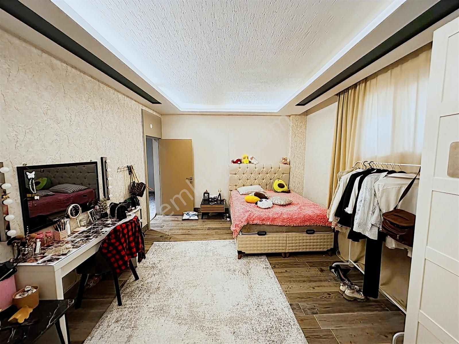 Aydoğmuş'ta Eşyalı Satılık 4+1 Tramvay'a 100m - Görsel 25