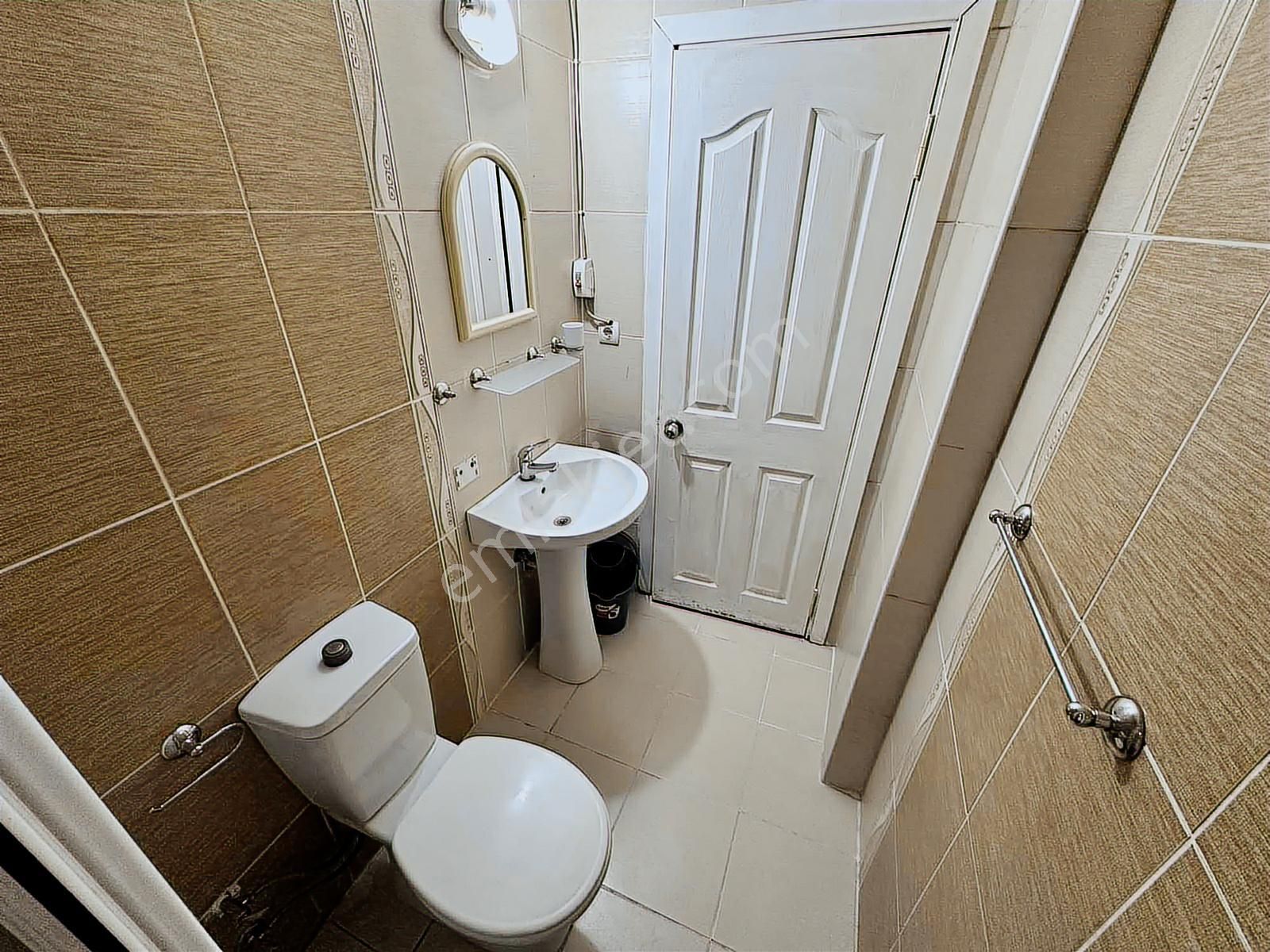 Yeşilyurt Mahallesi'nde Yüksek Giriş 2+1 Açık Mutfaklı Satılık - Görsel 3