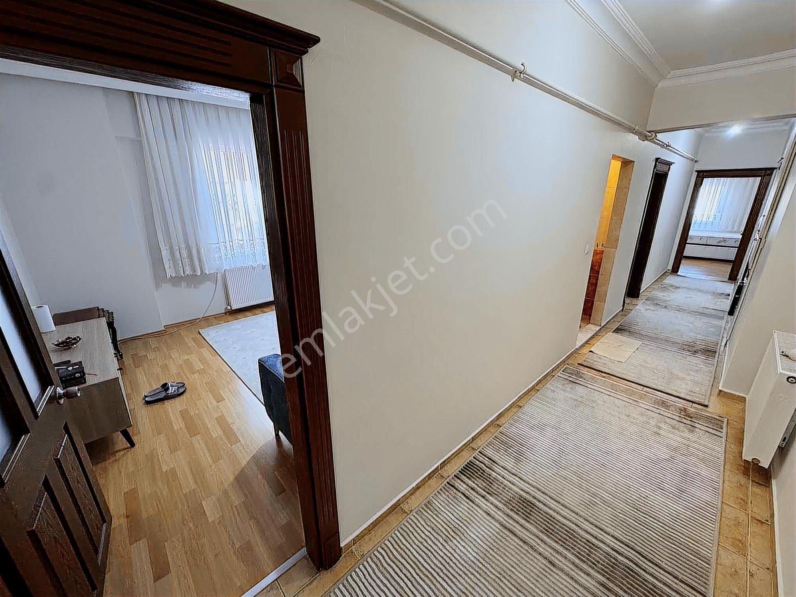 Üniversite Karşısı Kültür'de 3+1 150 M2 Katta Asansörlü Daire - Görsel 7