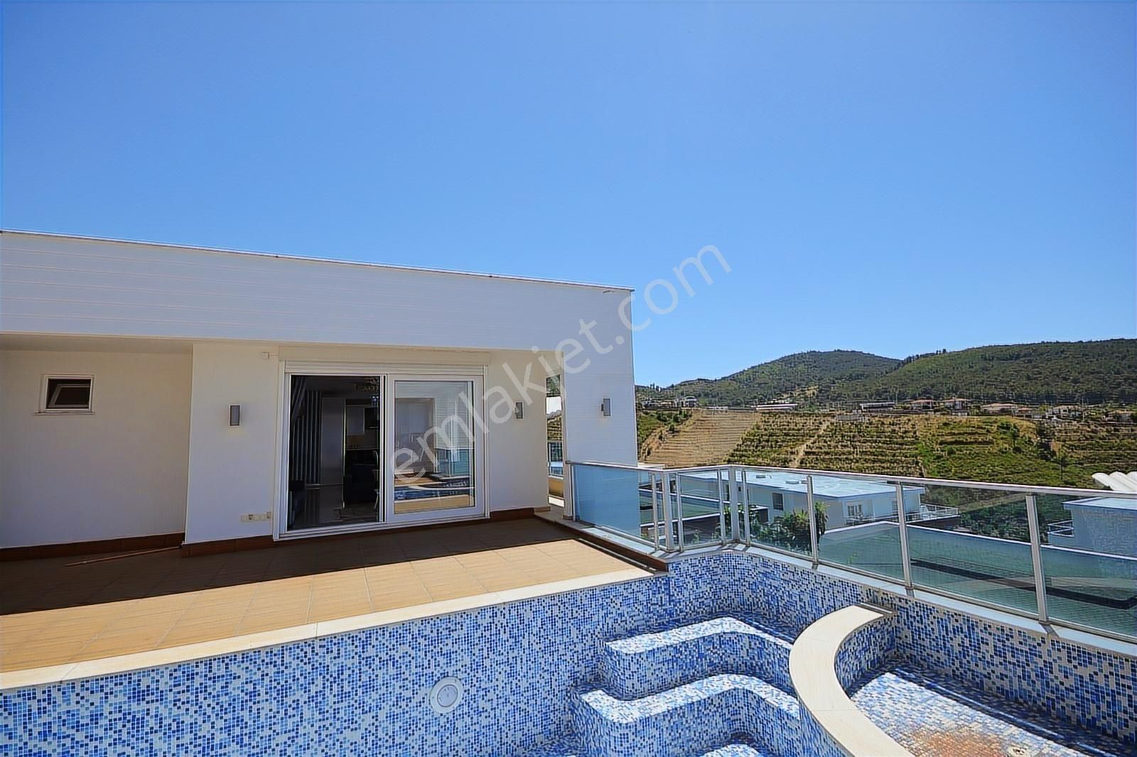 Kargıcak'ta Deniz Manzaralı Site İçinde Müstakil Villa | Tekce - Görsel 24