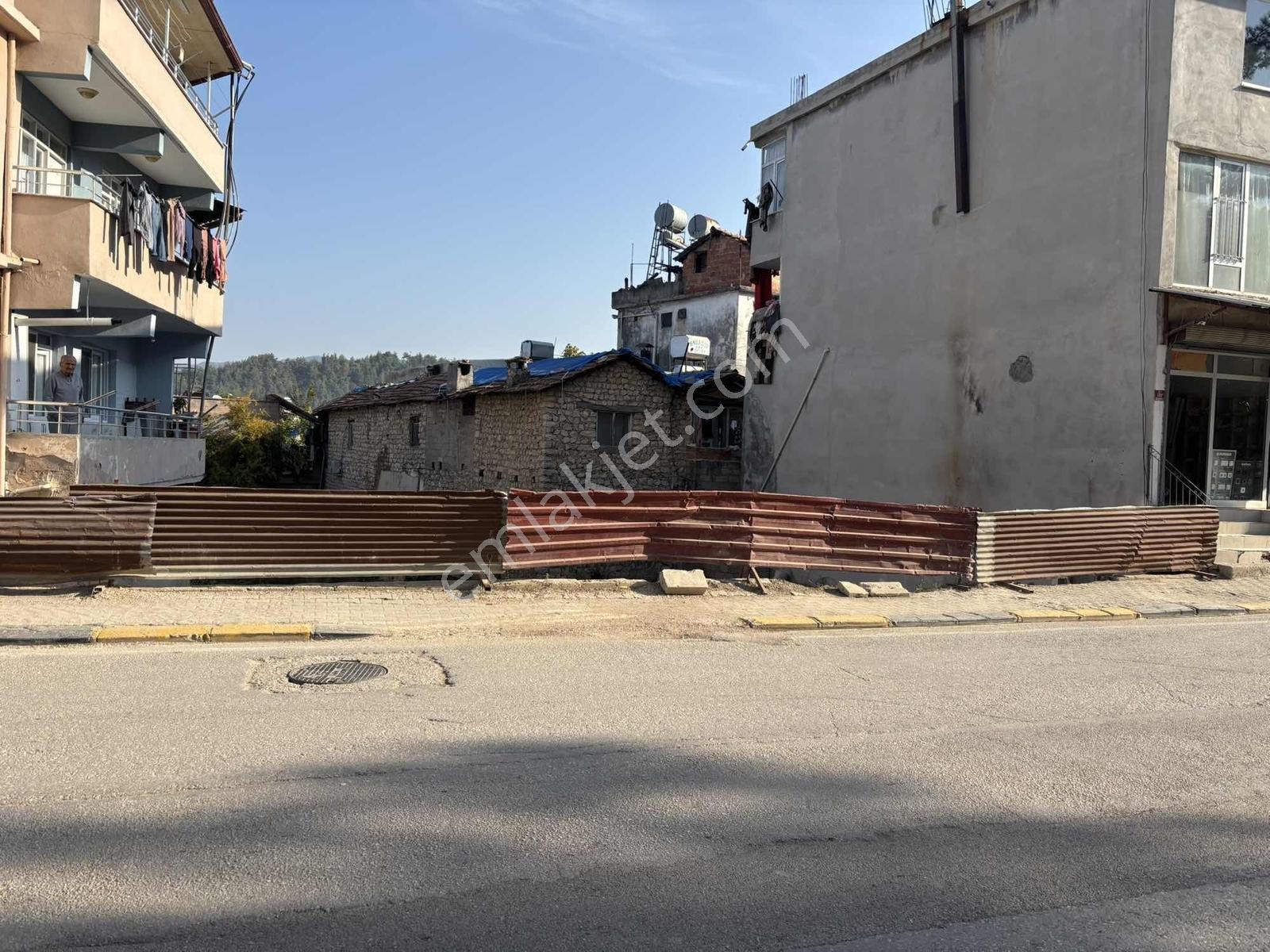 Oflaz Emlaktan Satılık Ticari Konut Arsa Ana Cadde Üzerinde