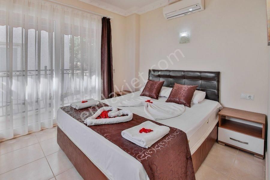 Bezirgan'da Deniz Manzaralı Uzun Dönem Kiralık 4+1 Villa - Görsel 4