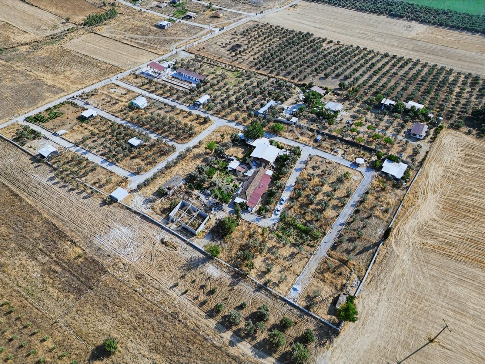 Öz-er Gayrimenkul'den Satılık Mükemmel Konumda