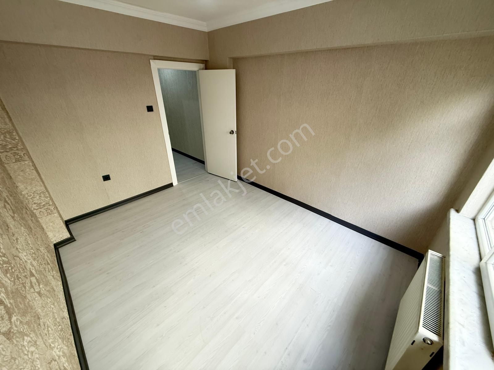 Kariyer Den Tepebaşında İçerisi Lüks Yapılı Uygun 3+1 Daire - Görsel 24