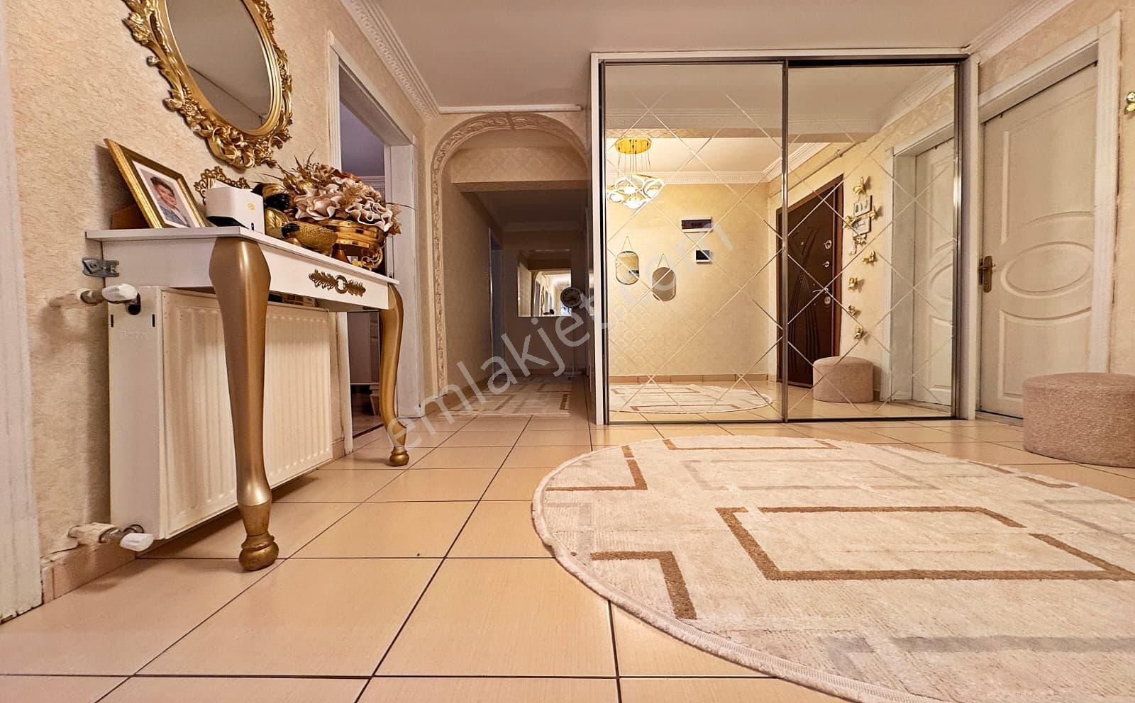 Kariyer'den Aşağı Eğlence'de Kat Konumunda 3+1 Ultra Lüx 130m2 Daire - Görsel 16
