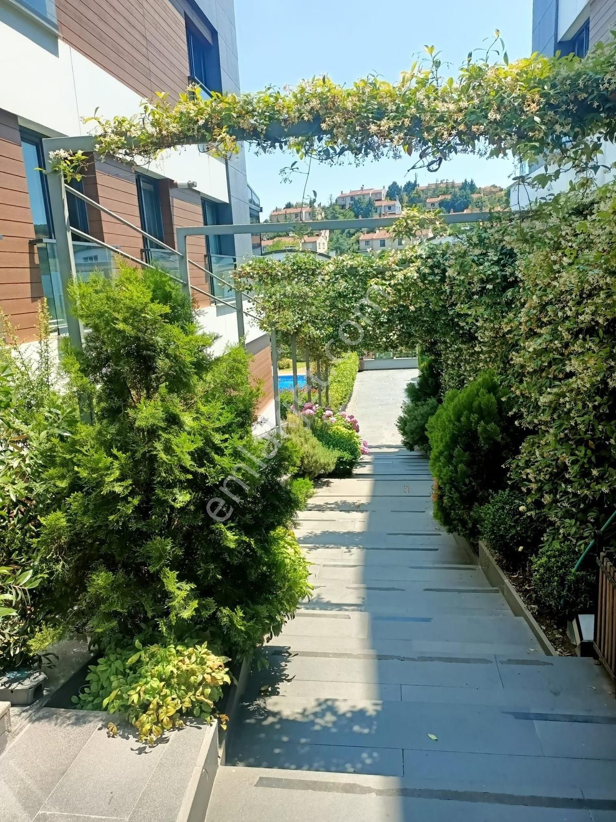 Çamlık Optimum Unique 1+1 Lüks Eşyalı 75m2+84m2 Bahçeli Satılık - Görsel 4