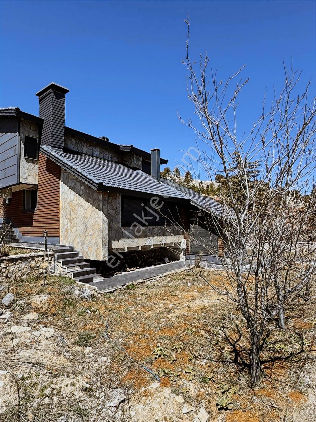 Antalyanın Gözde Kayak Merkezinde 4 Cepheye Bakan Lüks Villa! - Görsel 16