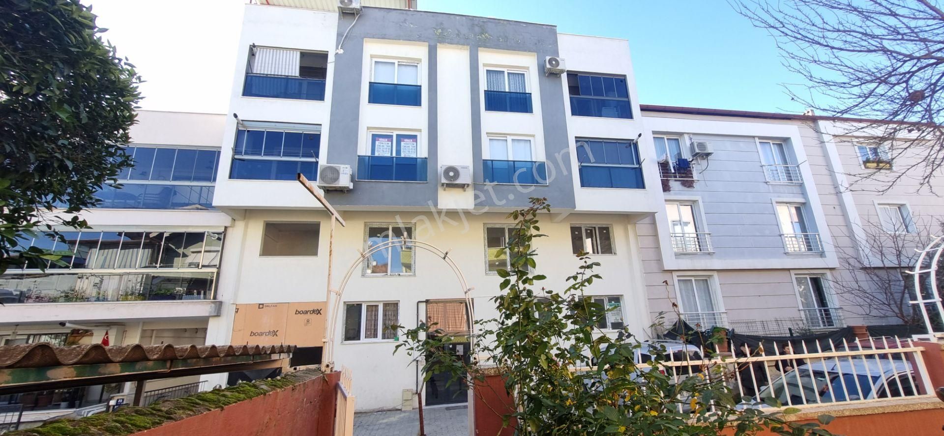 Aydın Nazilli Yöntem Emlaktan Yeni Mahalede Ara Kat İki Cephe Doğalgazlı Kiralık 2+1 Daire - Görsel 2