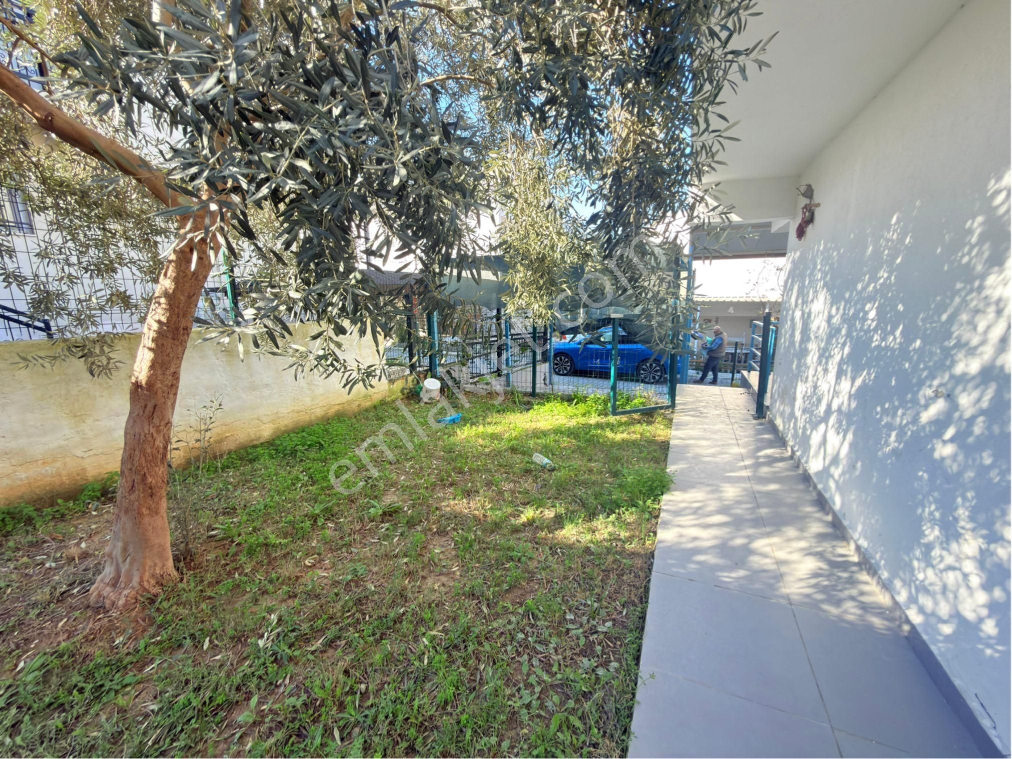 Kuşadası’nda 3 + 1 Büyük Bahçeli Satılık Yaz - Görsel 5