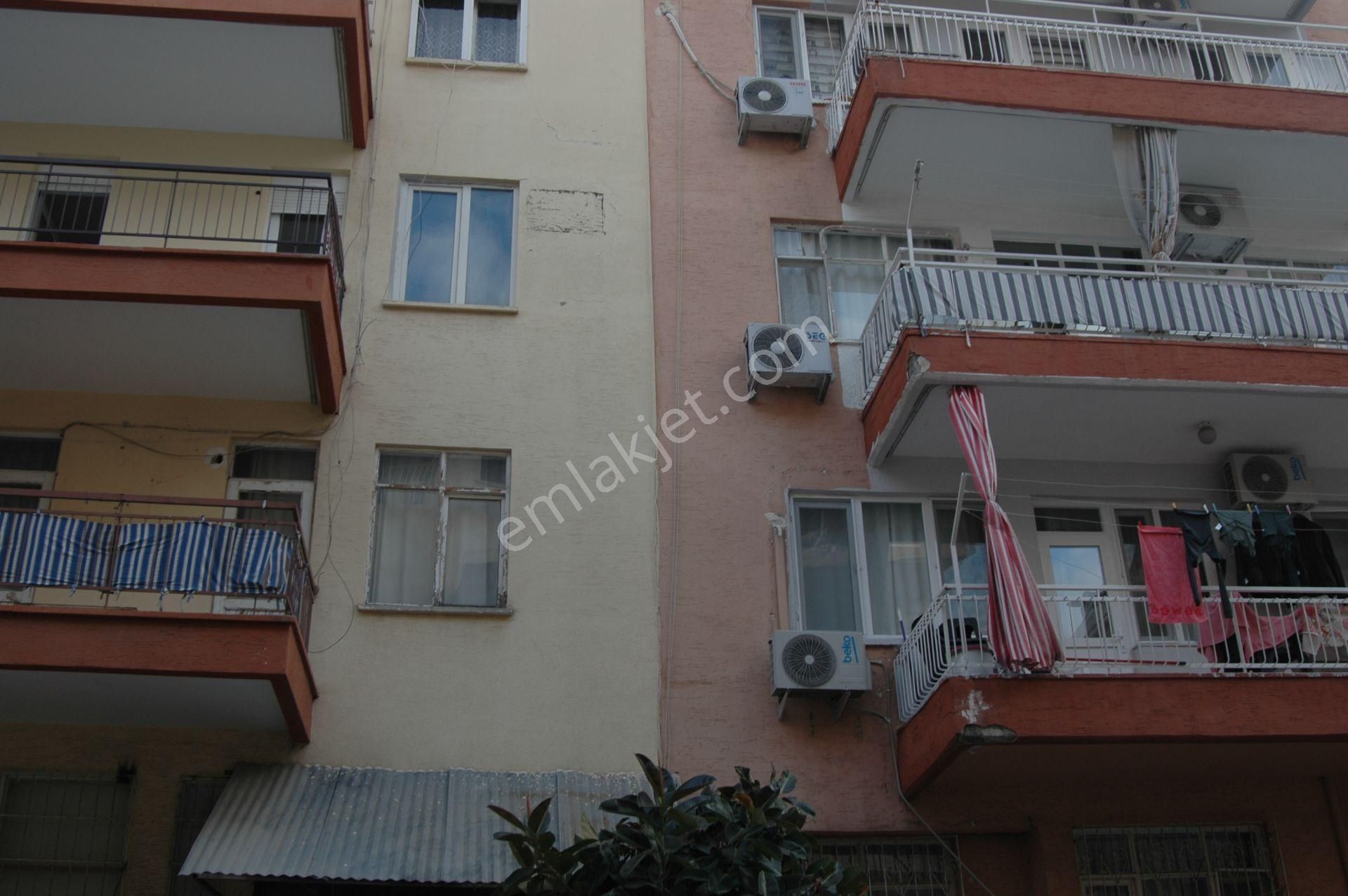 Antalya Muratpaşa Deniz Mahallesi 2 Kat 2+1 110m2 18.000tl