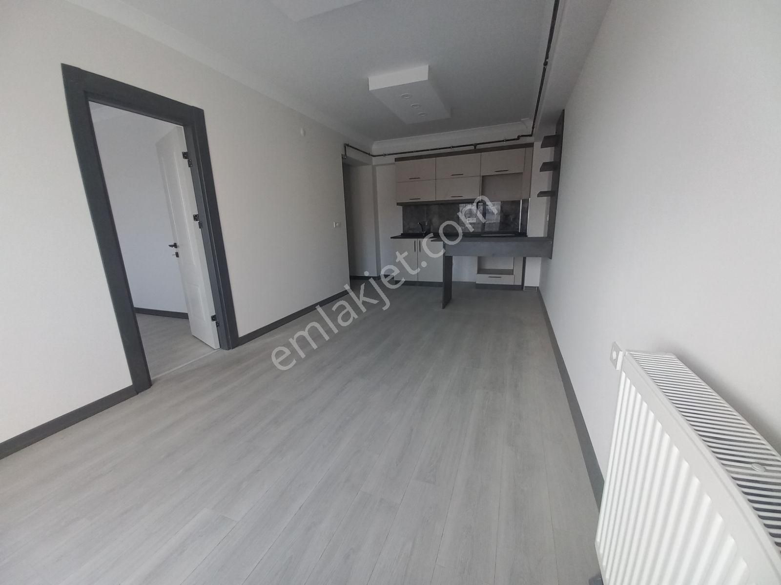 Şehir Merkezinde Satılık Sıfır 1+1 - Görsel 13