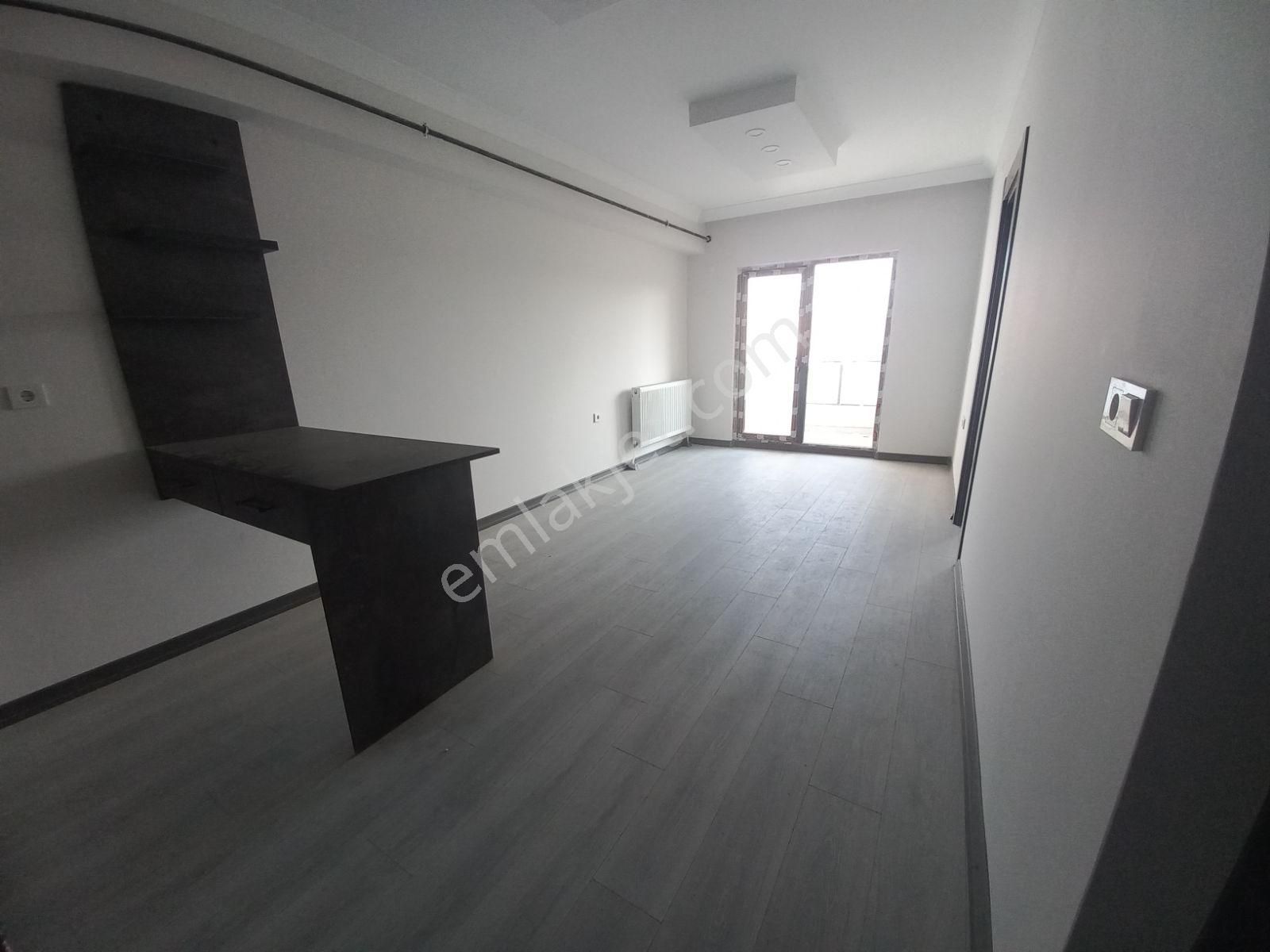 Şehir Merkezinde Satılık Sıfır 1+1