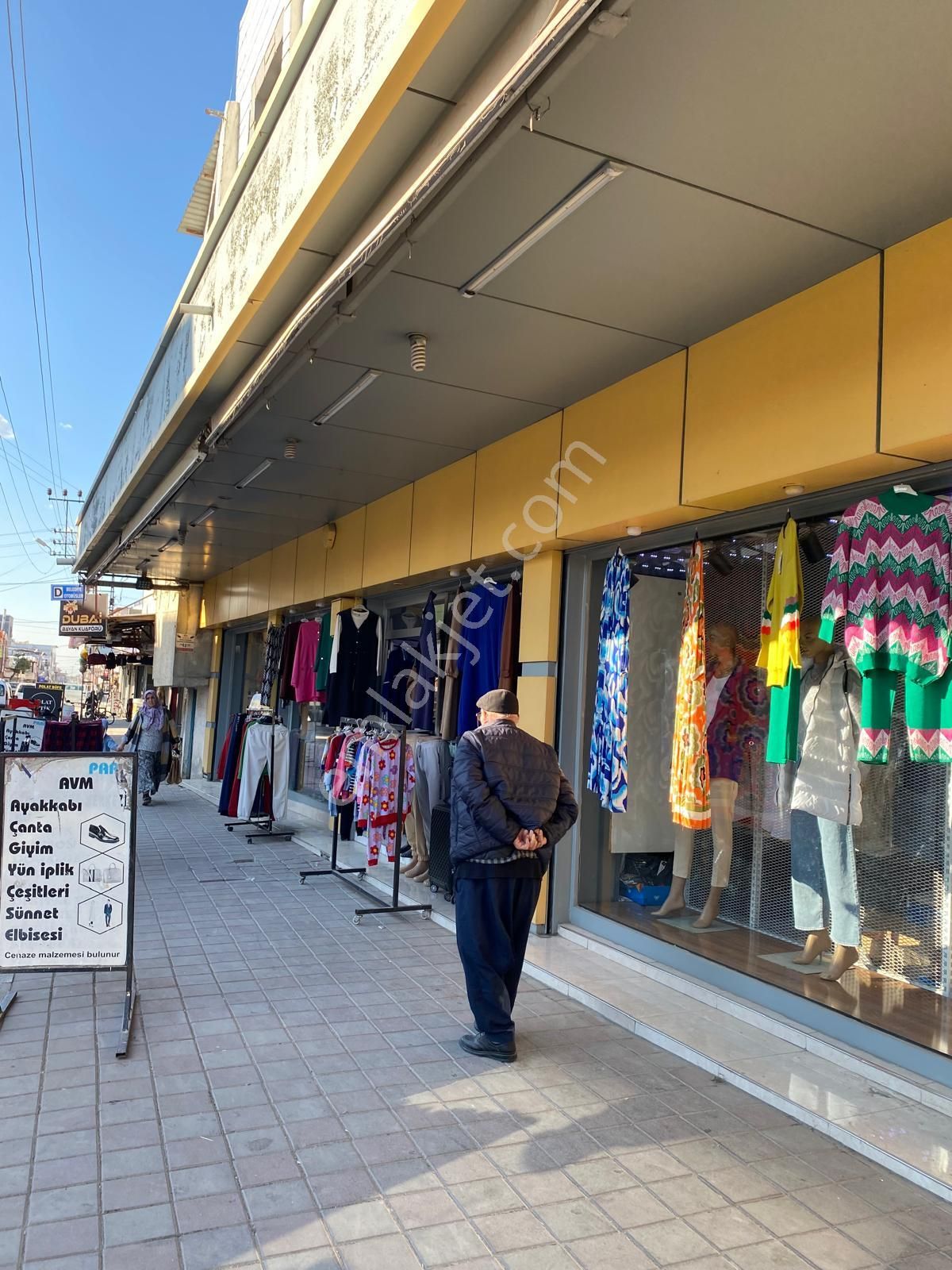 Levent Caddesi Polis Okulu Kavşağı 4daire 480bin -200m2 İşyeri 300bin Getiri 3katlı Komple Bina - Görsel 4