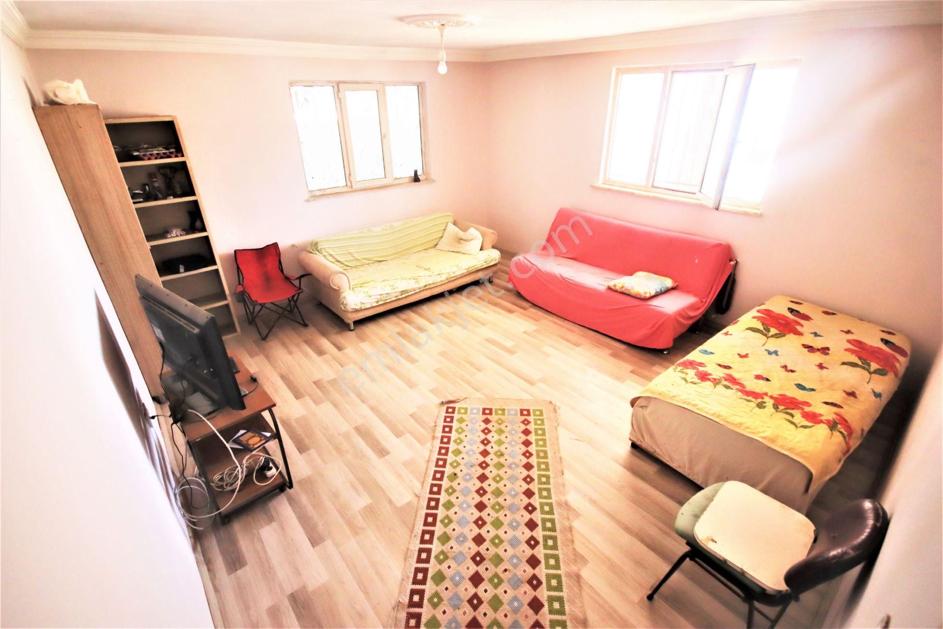 Aygül Den Edremit Çıkrıkçı Da Elektrik Suyu Olan 16.500 M2 Satılık Çiftlik Ve 3+1 Mustakil Daire - Görsel 7