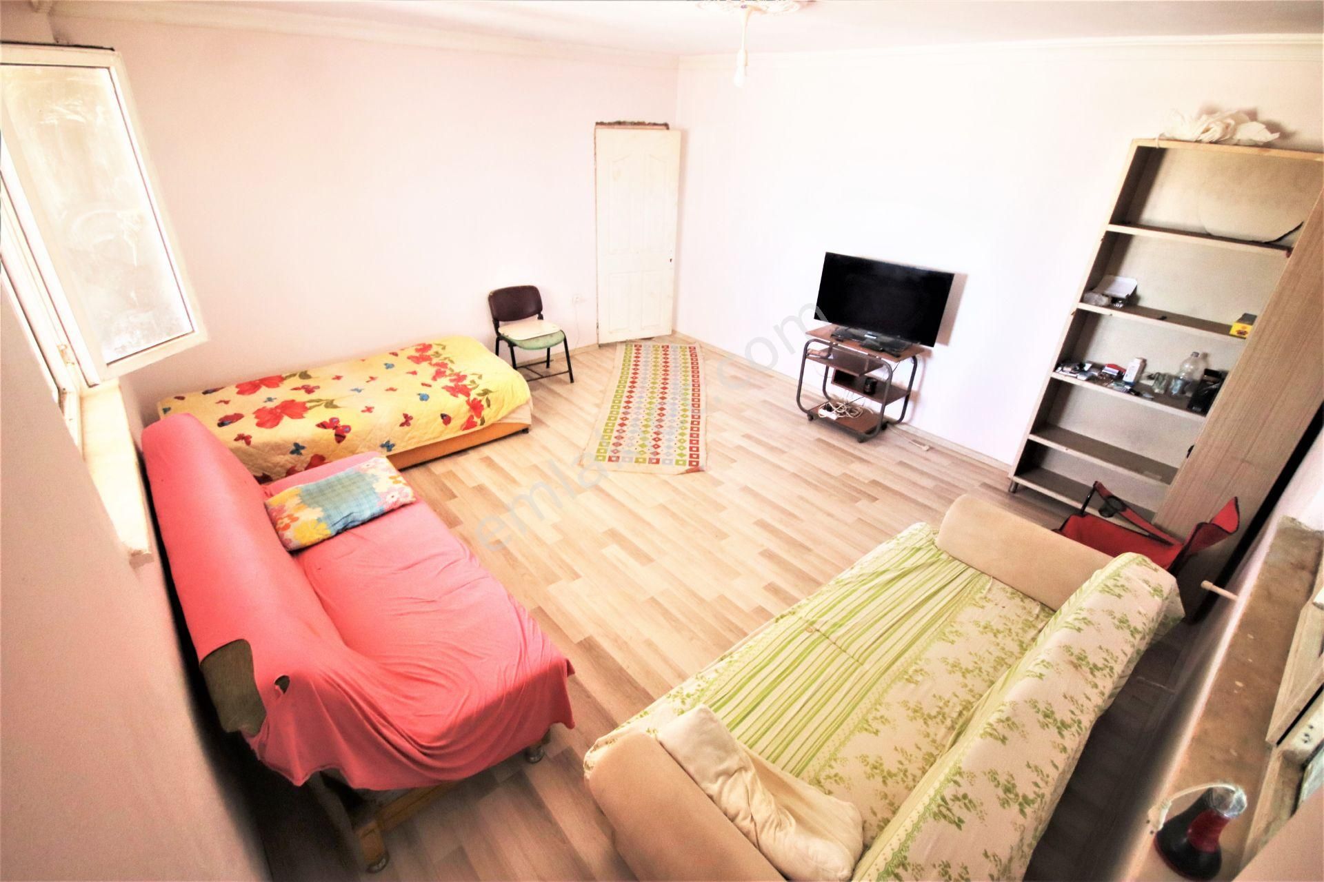 Aygül Den Edremit Çıkrıkçı Da Elektrik Suyu Olan 16.500 M2 Satılık Çiftlik Ve 3+1 Mustakil Daire - Görsel 5