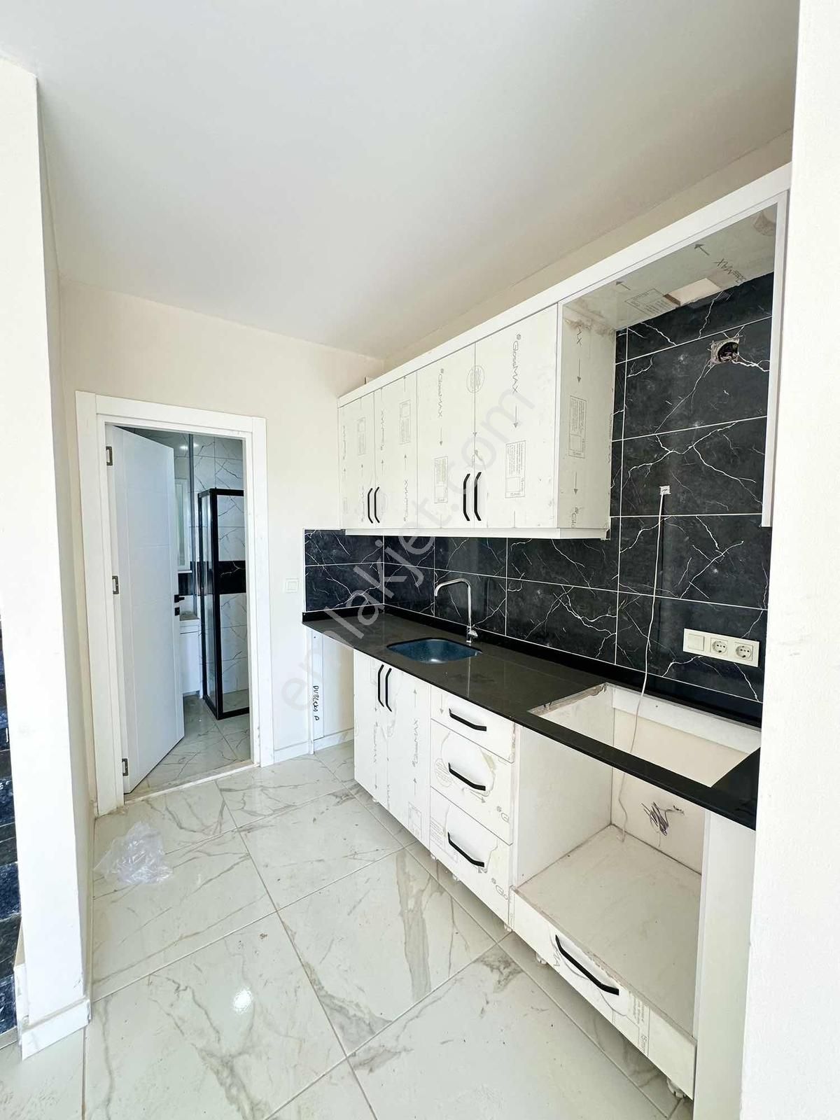 Alanya Oba'da 2+1 Dublex Hasbul'a 100 M