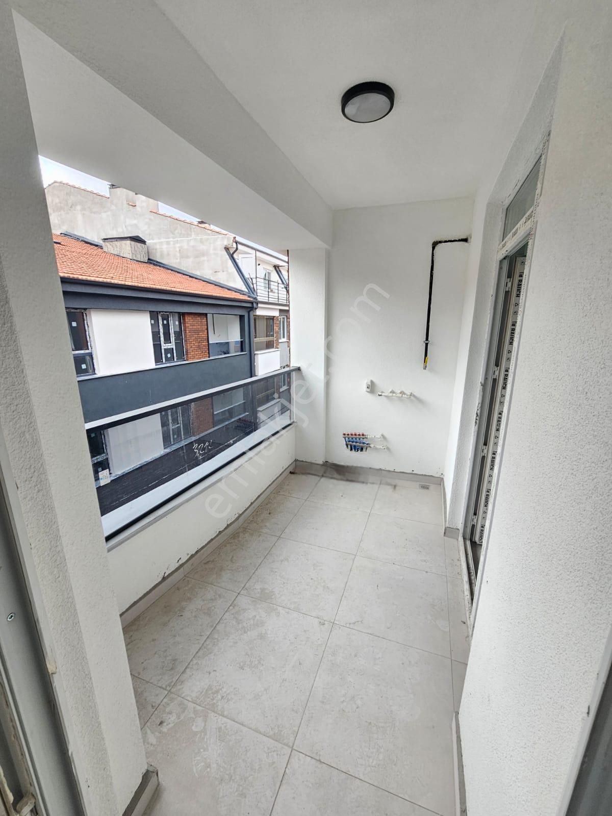 Recep Ümit Emlak'tan Esenli Caddesi Yakını Satılık Sıfır Lüx 2+1 Daire - Görsel 7