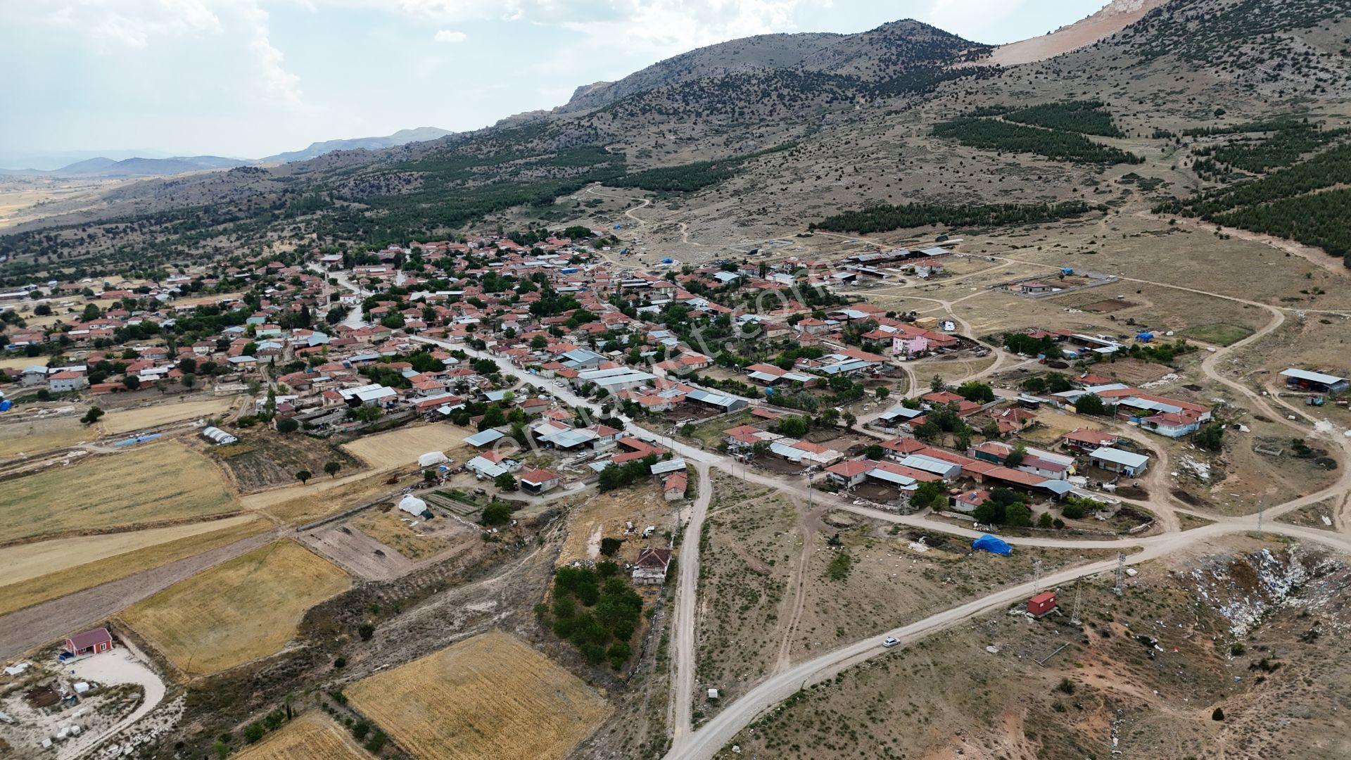 Burdur / Merkez / Çallıca Da 1.000 M² Müstakil İmarlı Arsa