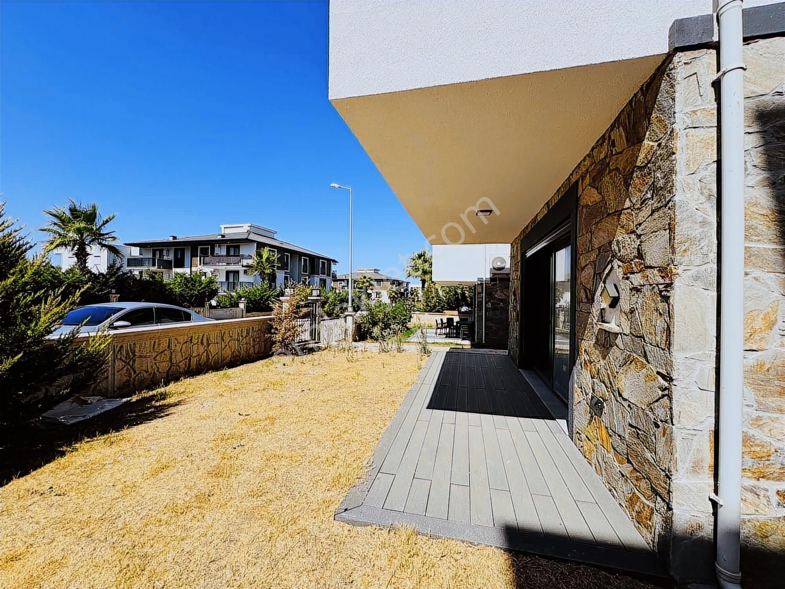 Kuşadası Davutlar'da Asansörlü Tek Müstakil 3+1 Tripleks Villa - Görsel 6