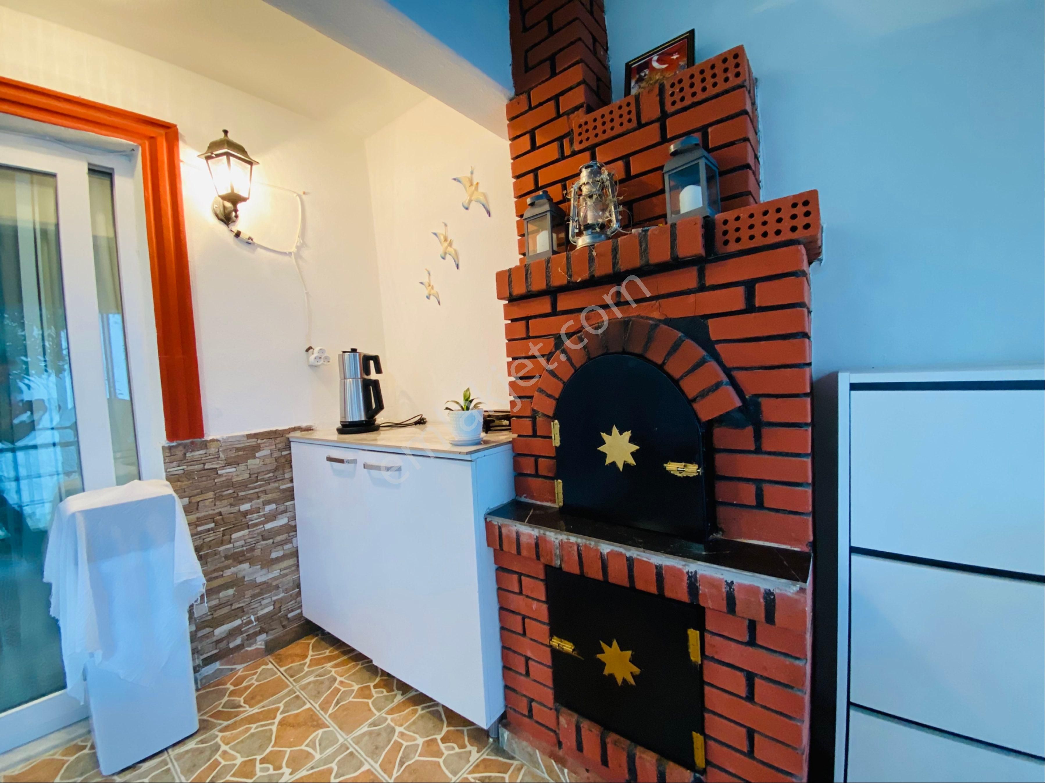 Karaağaç Sahilde Denize 50 Adım Triplex Satılık Villa - Görsel 15