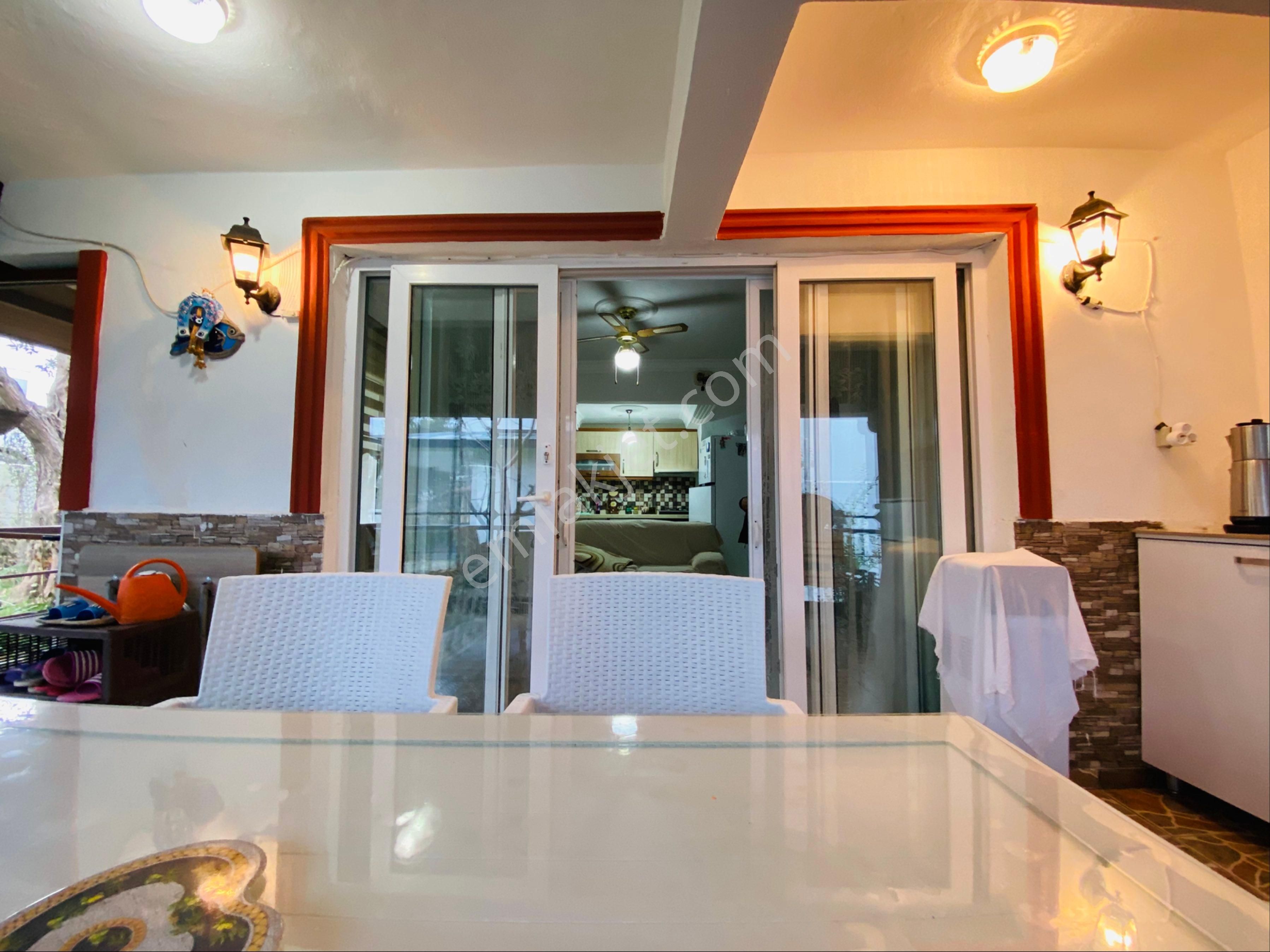 Karaağaç Sahilde Denize 50 Adım Triplex Satılık Villa - Görsel 10