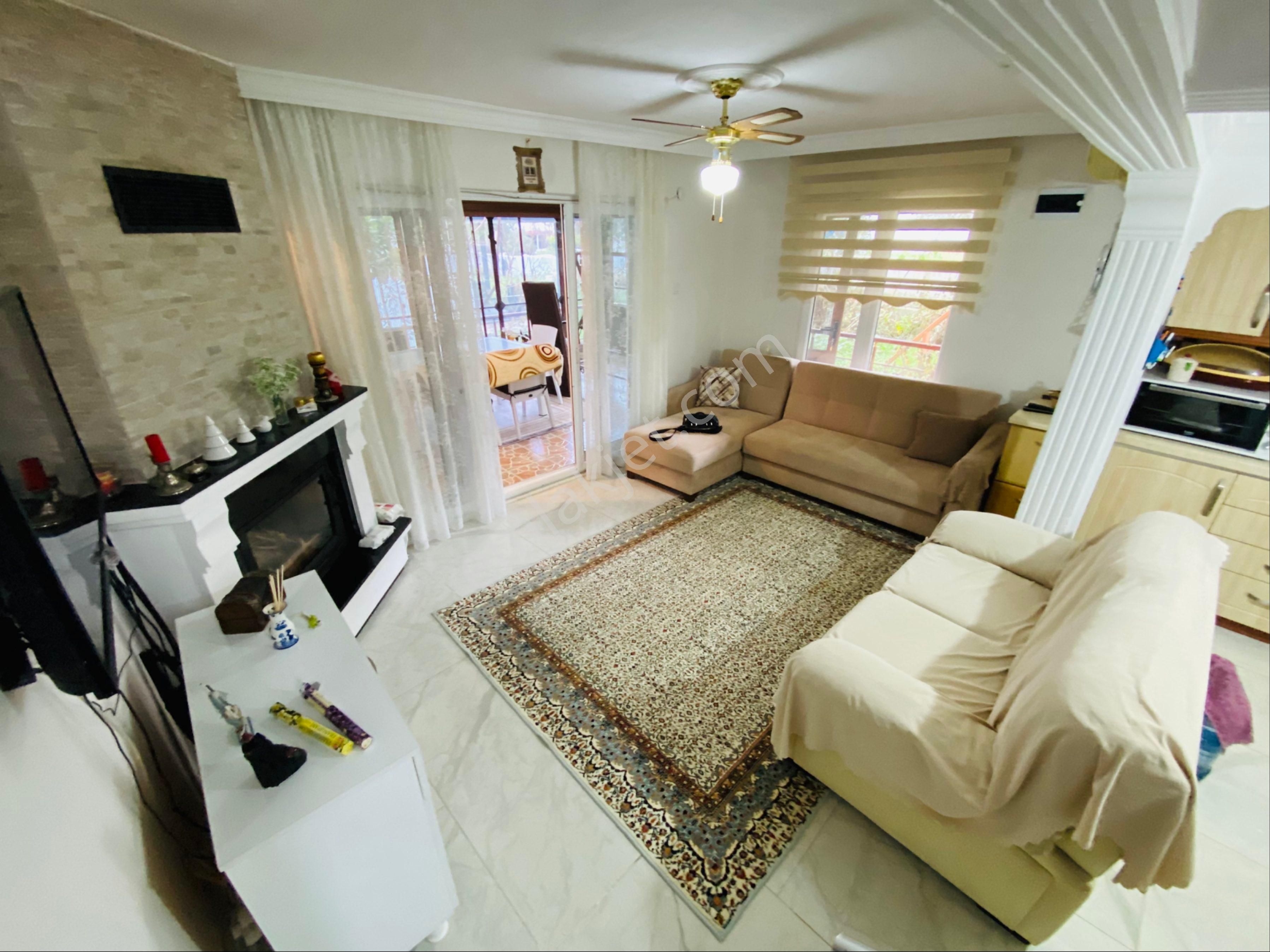 Karaağaç Sahilde Denize 50 Adım Triplex Satılık Villa - Görsel 17