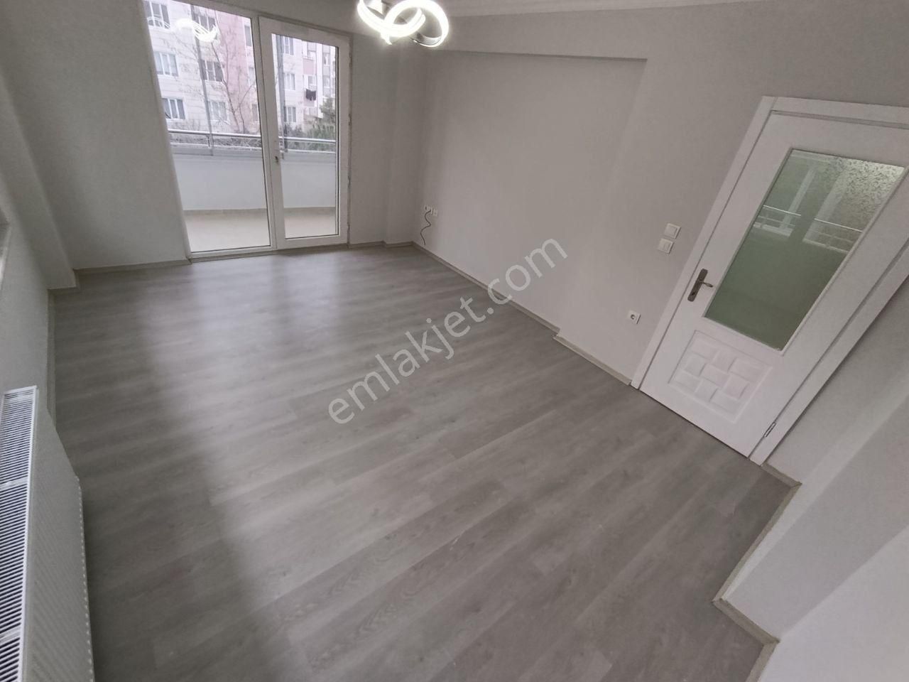 Akçayda Doğalgazlı Ayrı Mutfaklı Full Yapılı Ön Cephe 2+1 Daire - Görsel 4