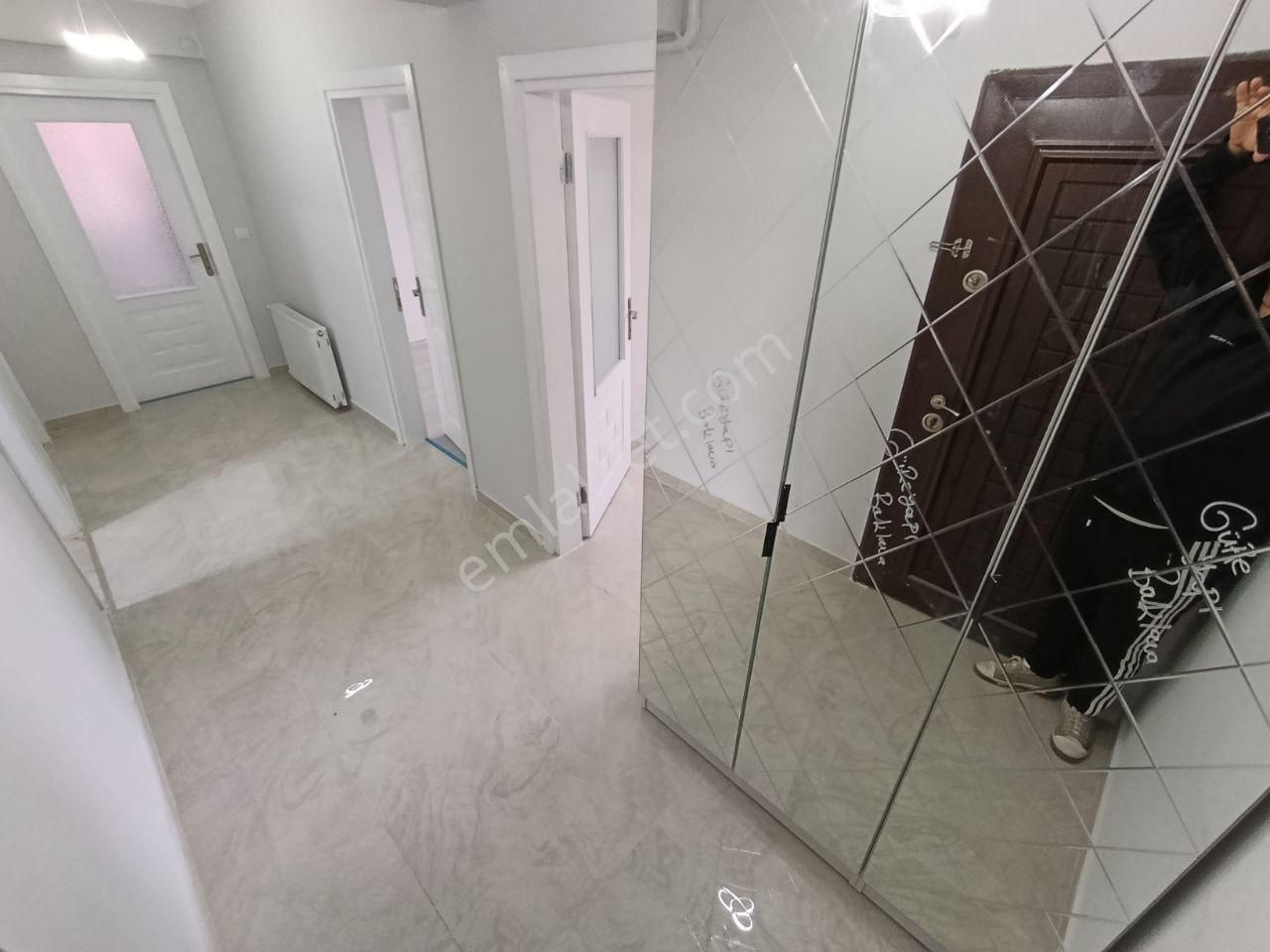 Akçayda Doğalgazlı Ayrı Mutfaklı Full Yapılı Ön Cephe 2+1 Daire - Görsel 2
