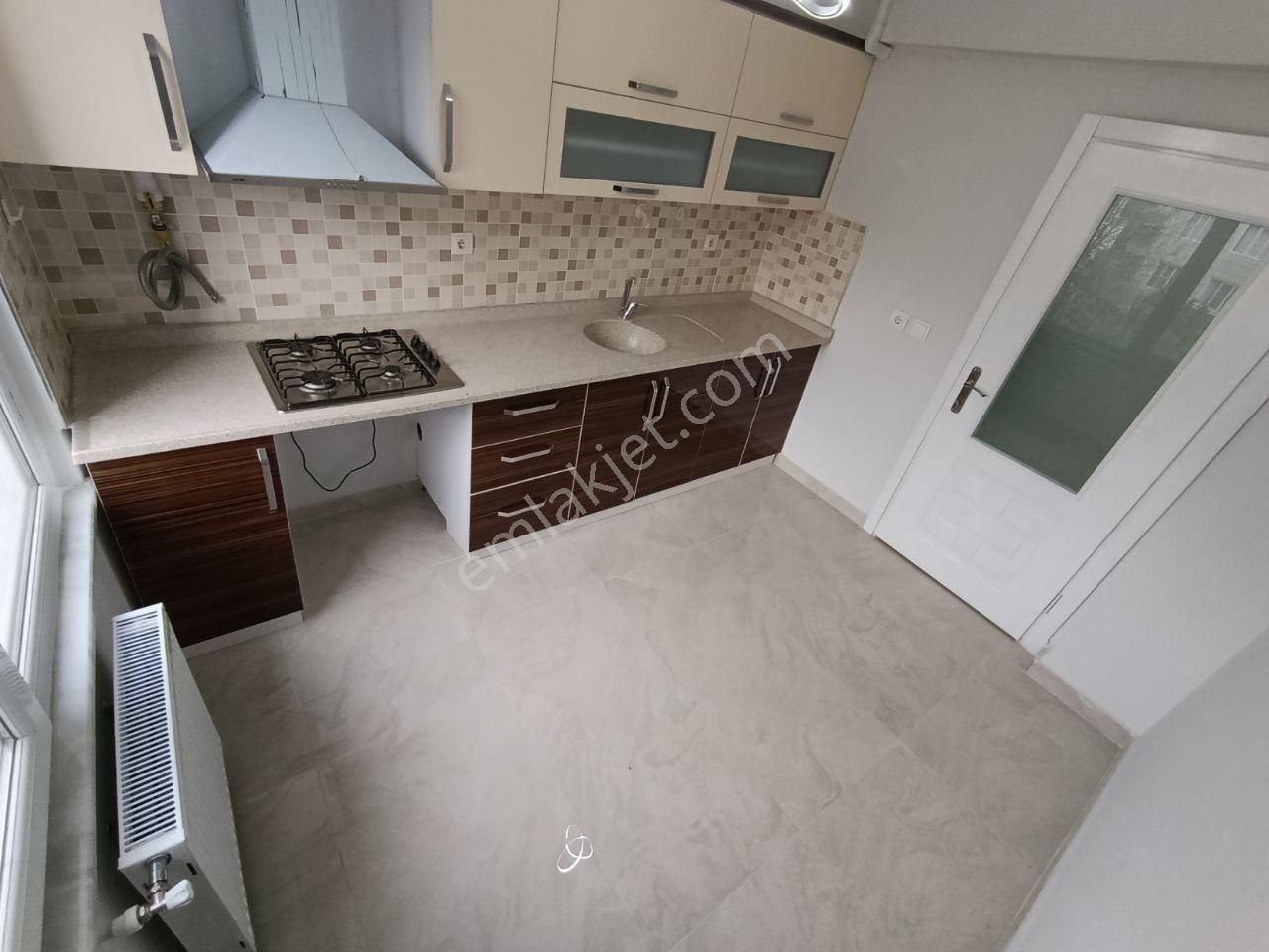 Akçayda Doğalgazlı Ayrı Mutfaklı Full Yapılı Ön Cephe 2+1 Daire - Görsel 31
